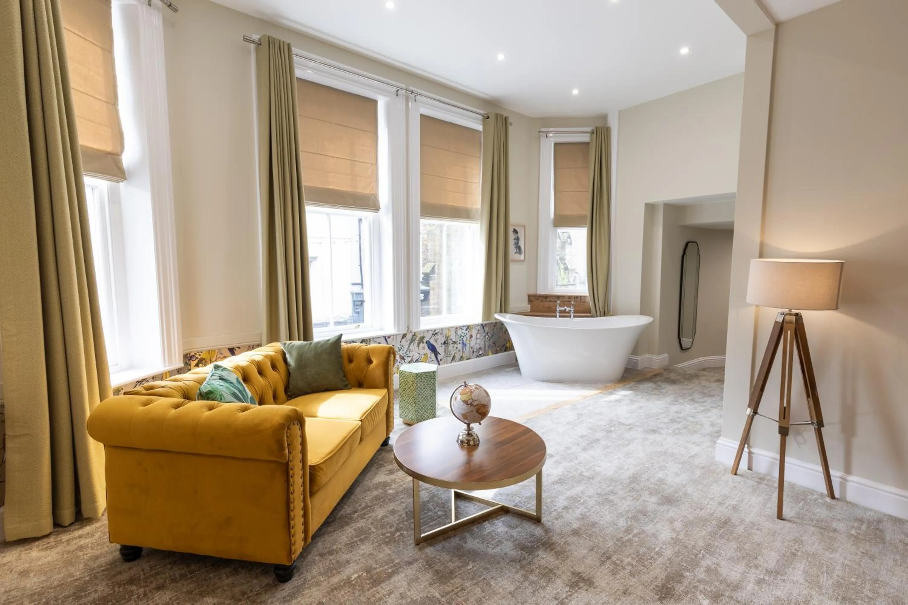 Bath in The Resolution Hotel