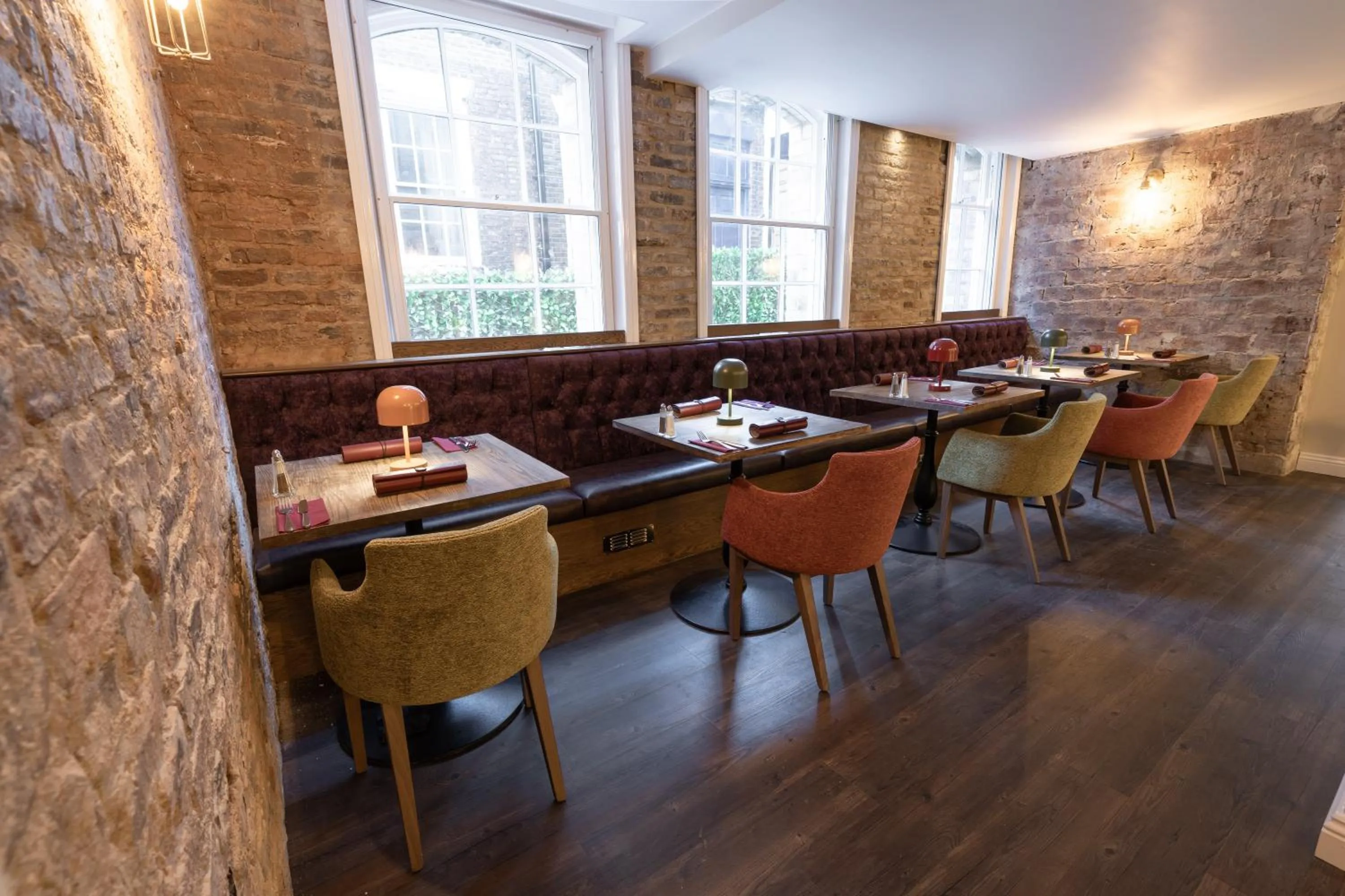 Restaurant/places to eat in The Resolution Hotel