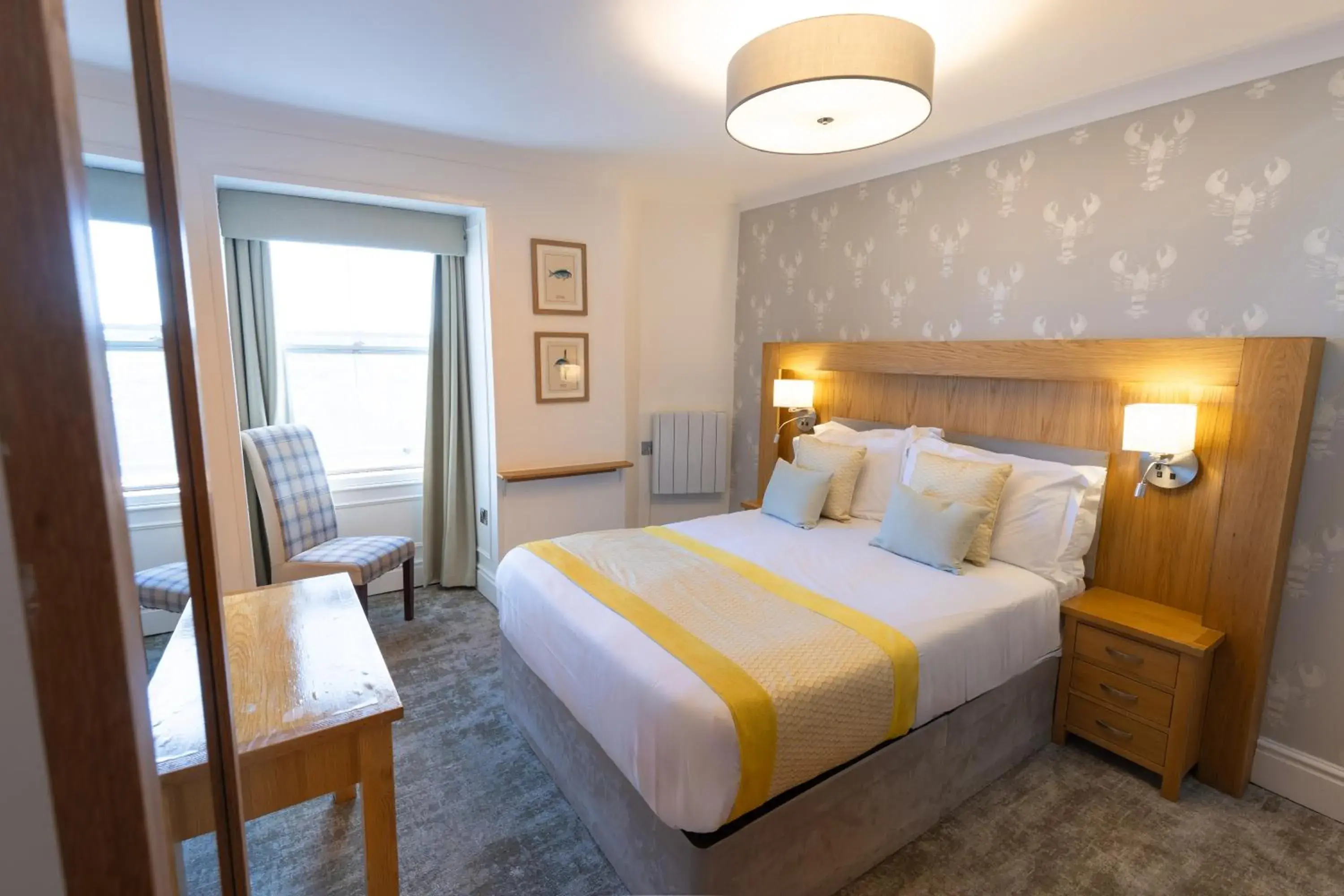 Double Room with View in The Resolution Hotel Double Room with View in The Resolution Hotel