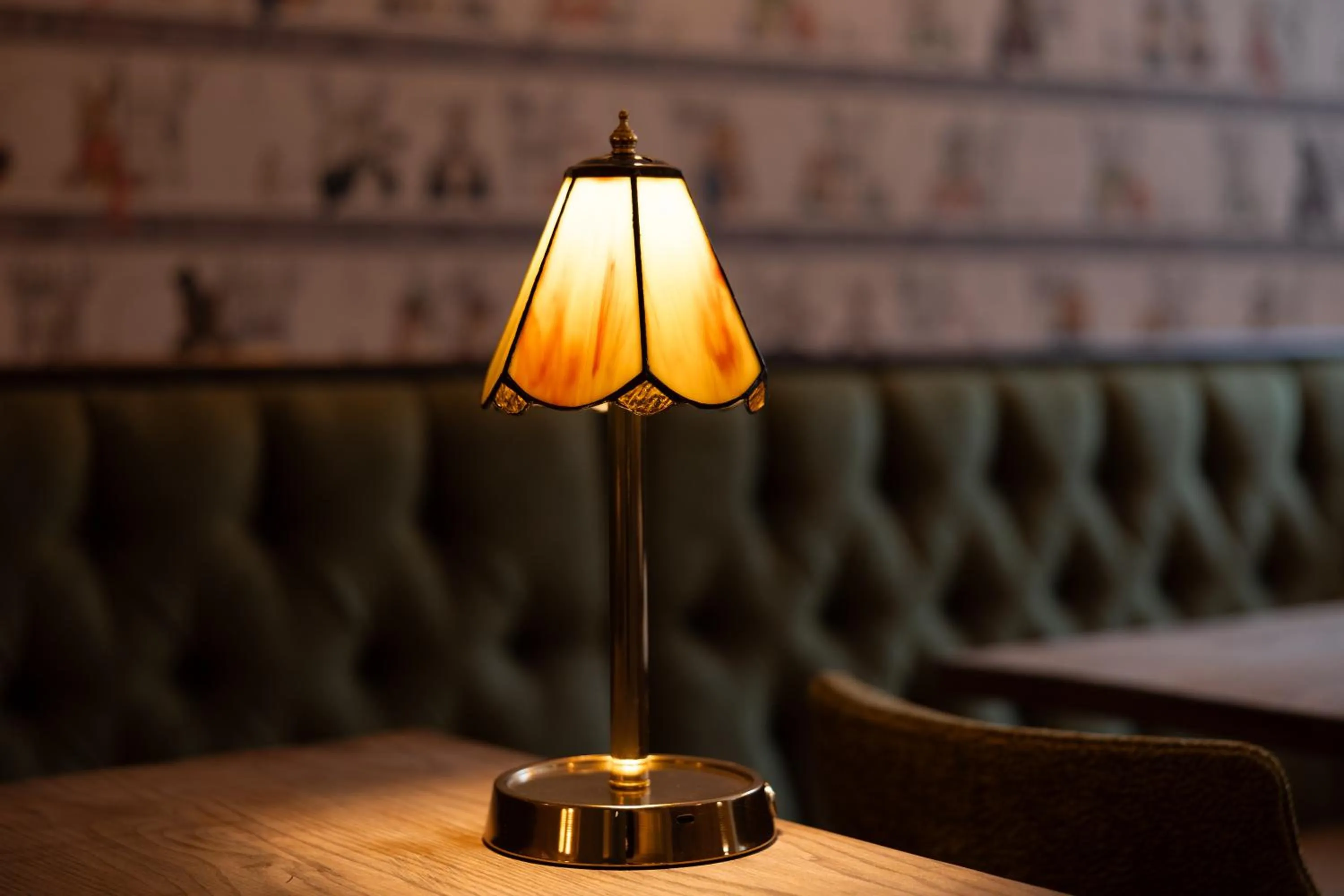 Restaurant/places to eat in The Resolution Hotel