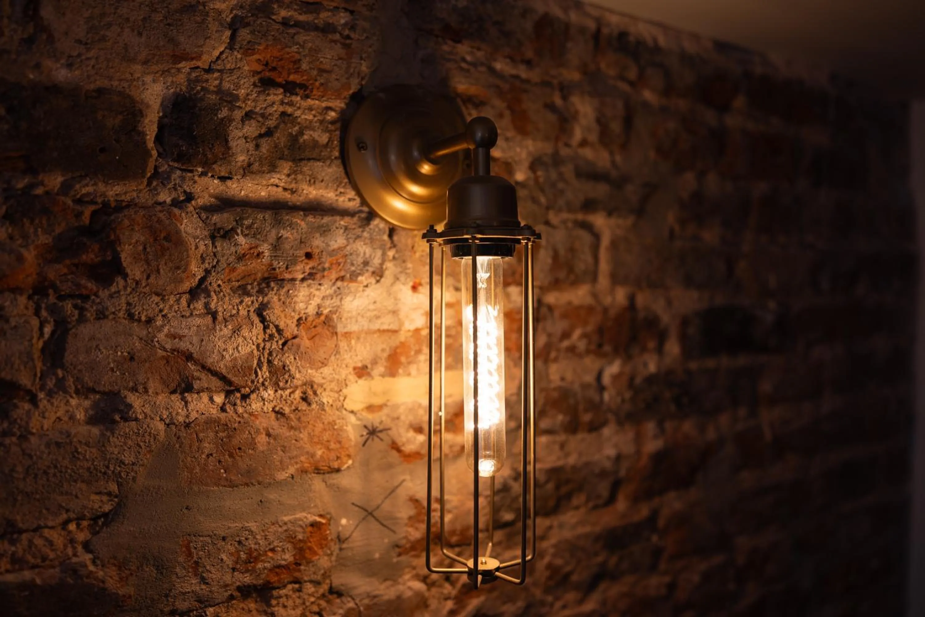 Restaurant/places to eat in The Resolution Hotel