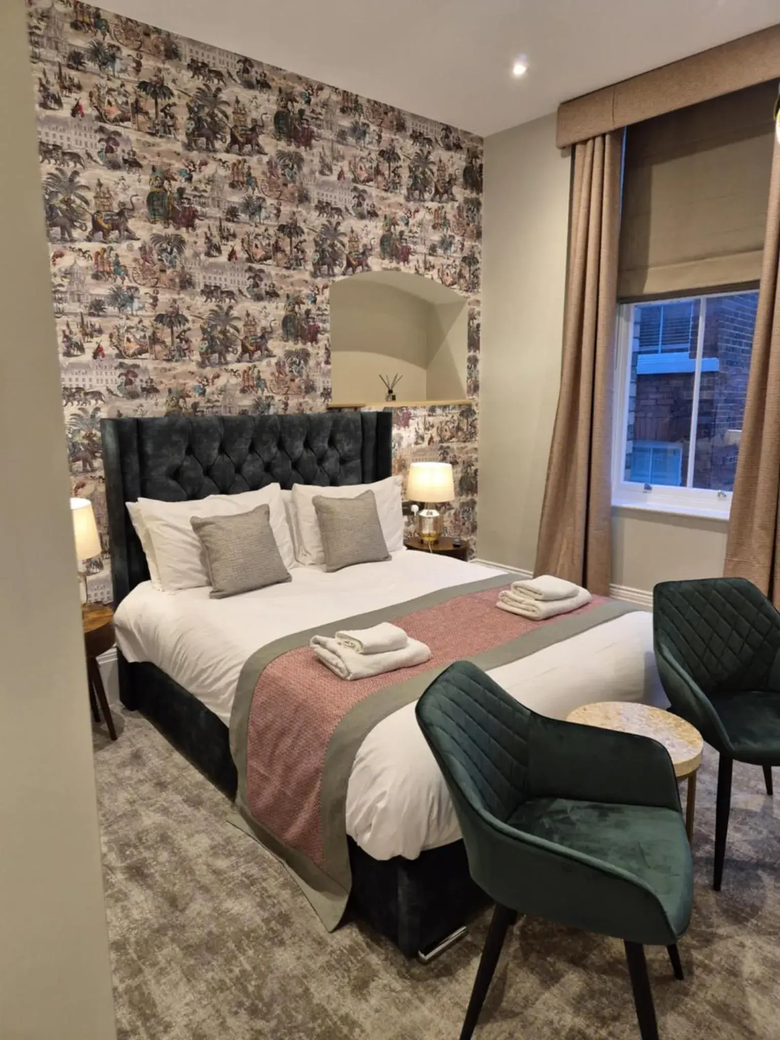 Executive Double Room- First Floor in The Resolution Hotel Executive Double Room- First Floor in The Resolution Hotel