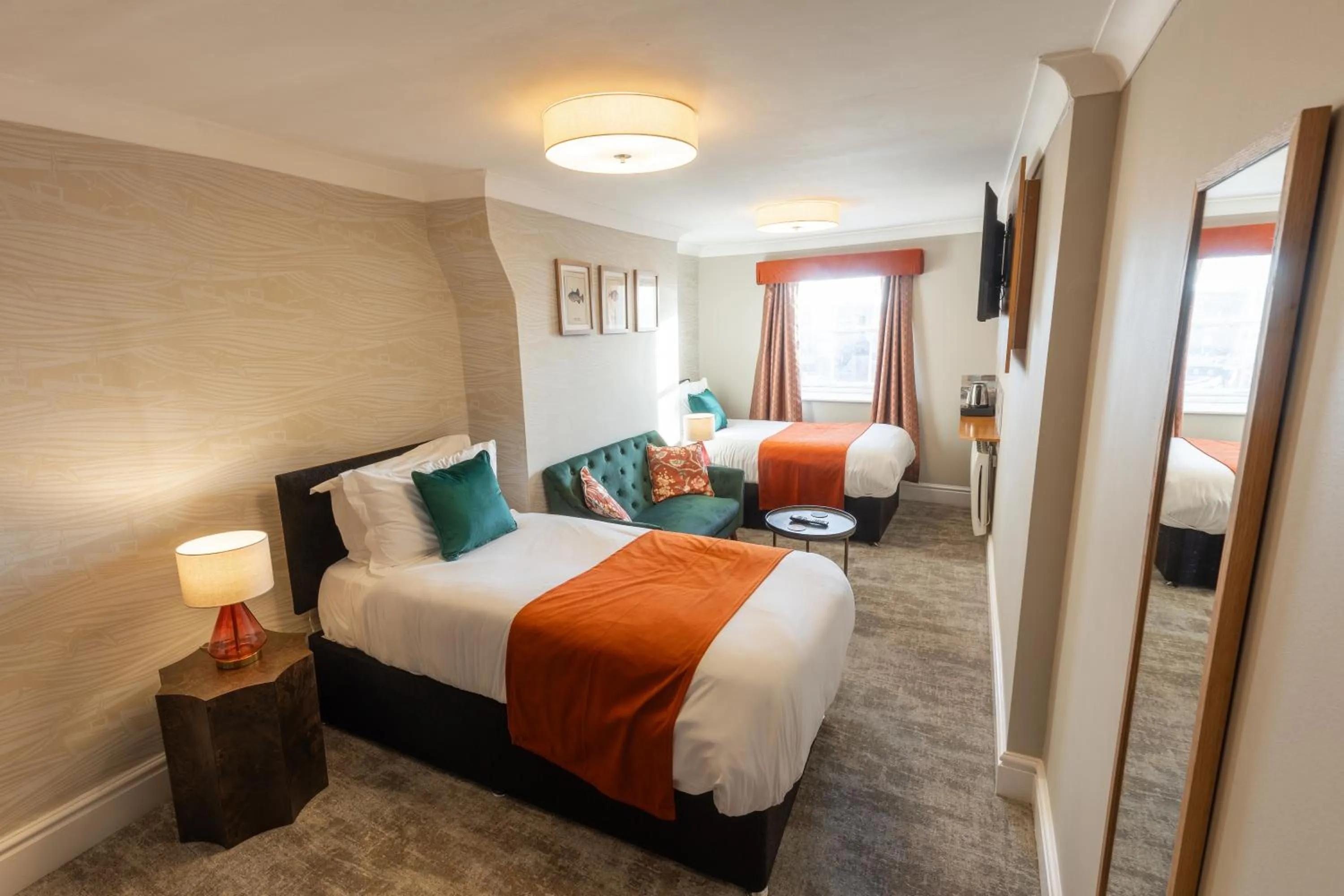 Bedroom, Bed in The Resolution Hotel