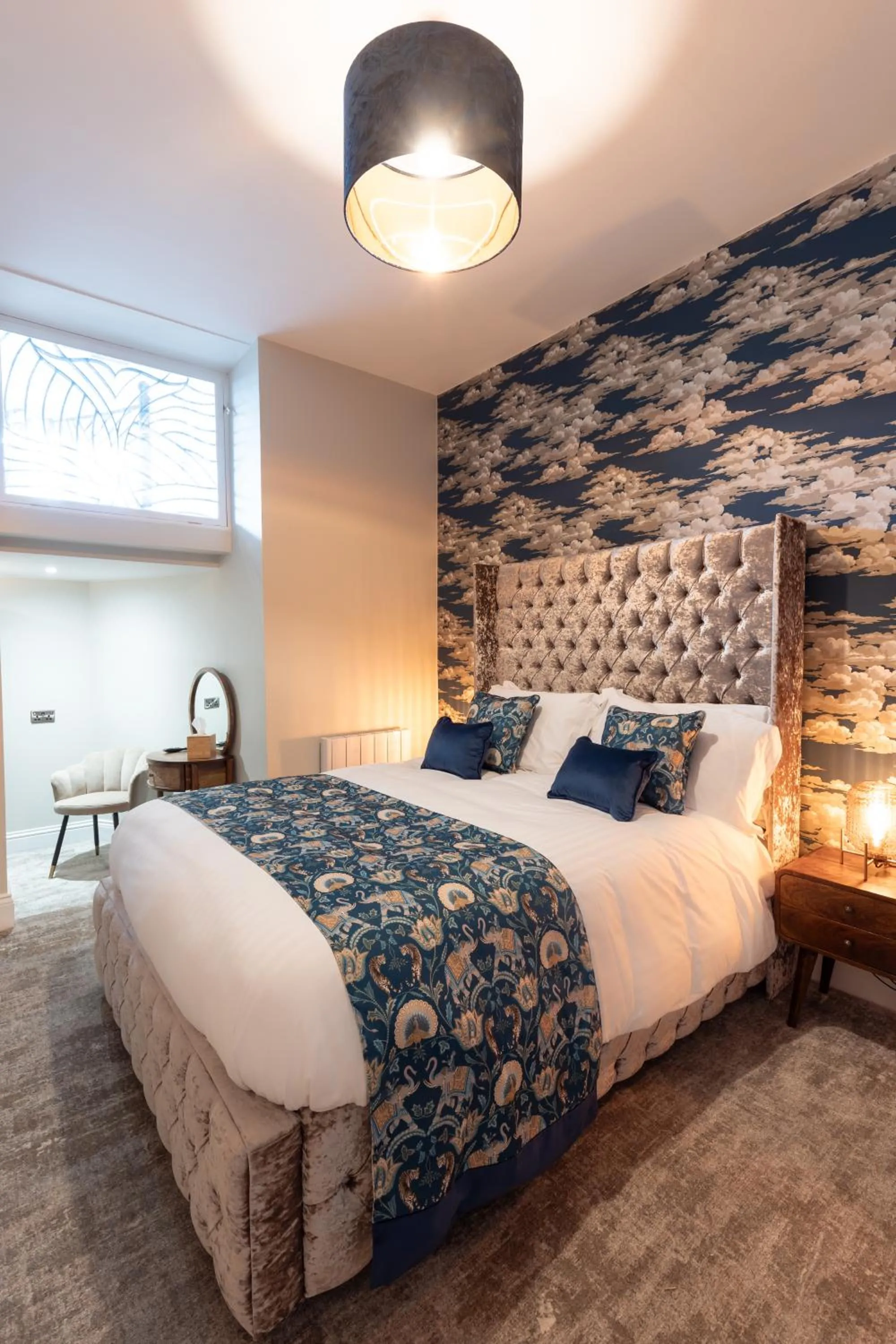 Bed in The Resolution Hotel