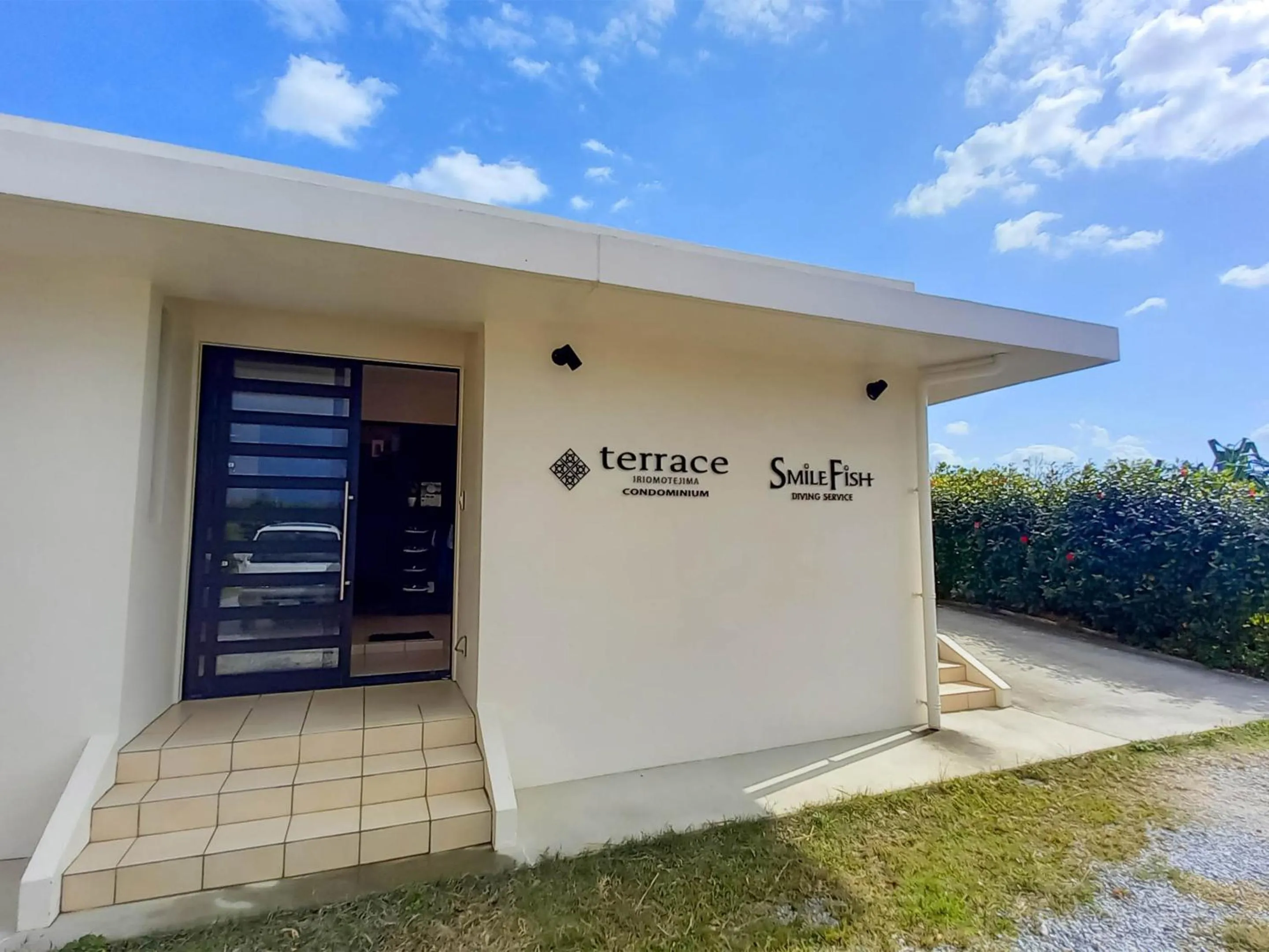 Property building in terrace IRIOMOTEJIMA CONDOMINIUM