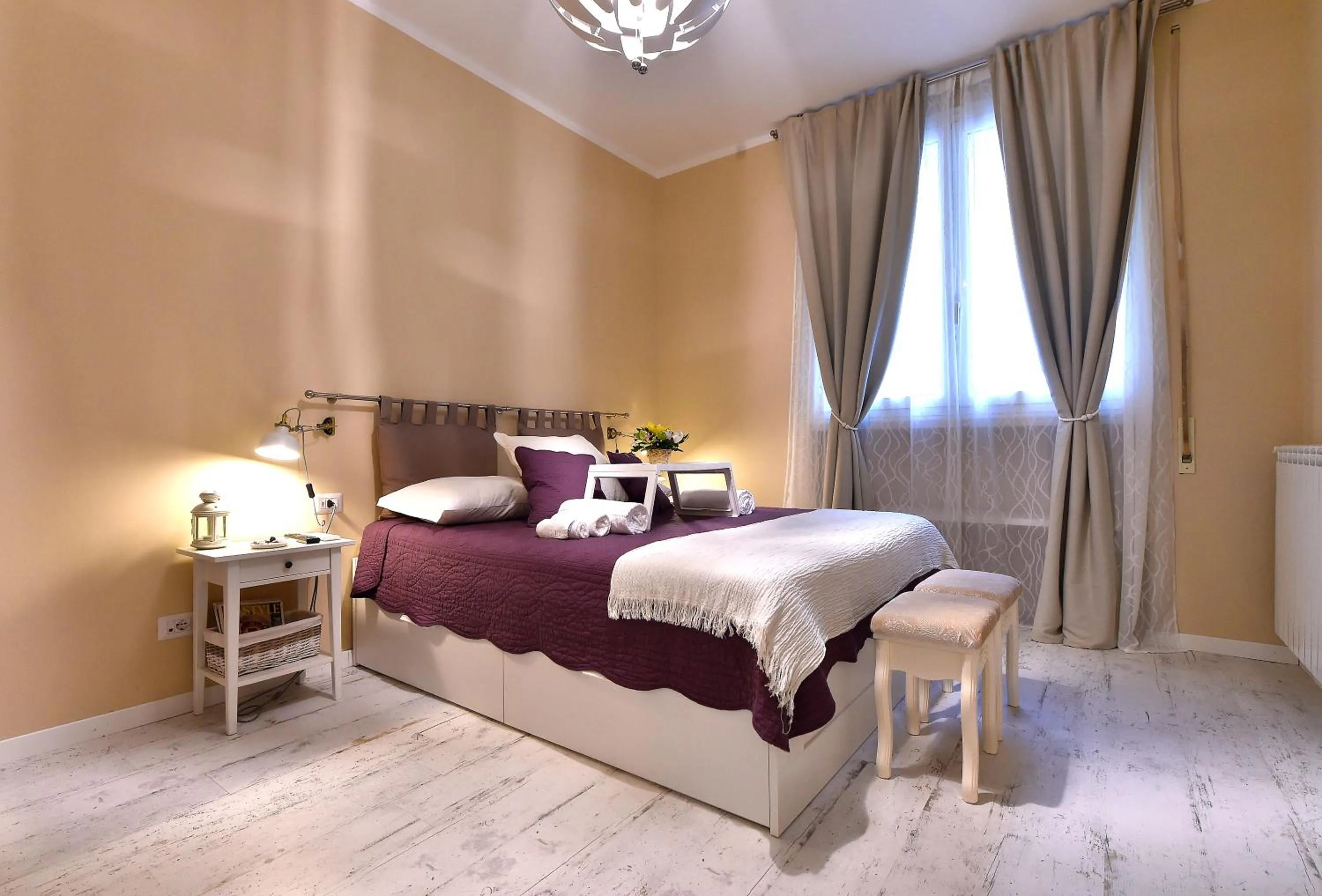 Bedroom, Bed in Jubilee 3 Luxury apartment in Rome Vatican