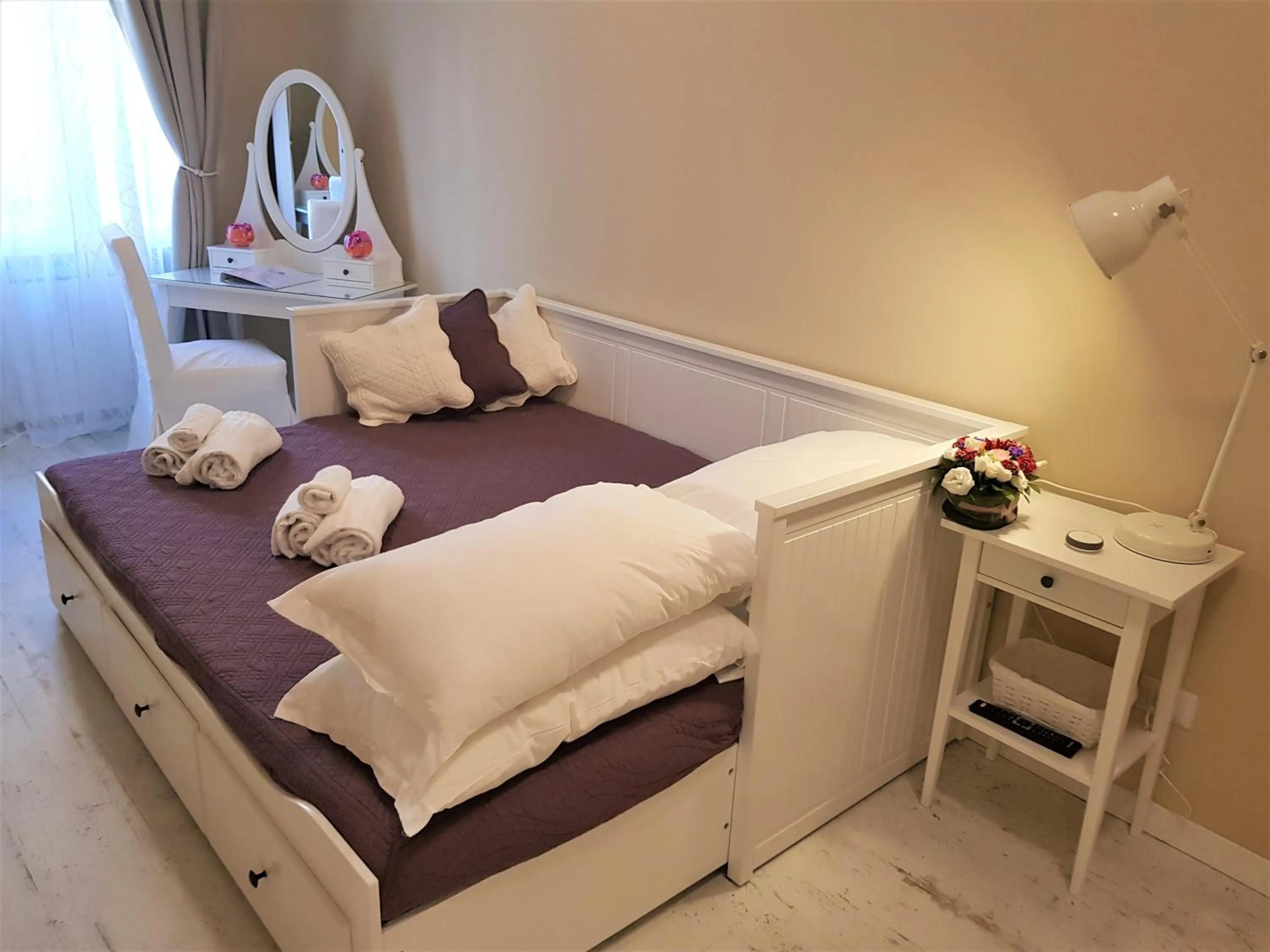 Bedroom, Bed in Jubilee 3 Luxury apartment in Rome Vatican