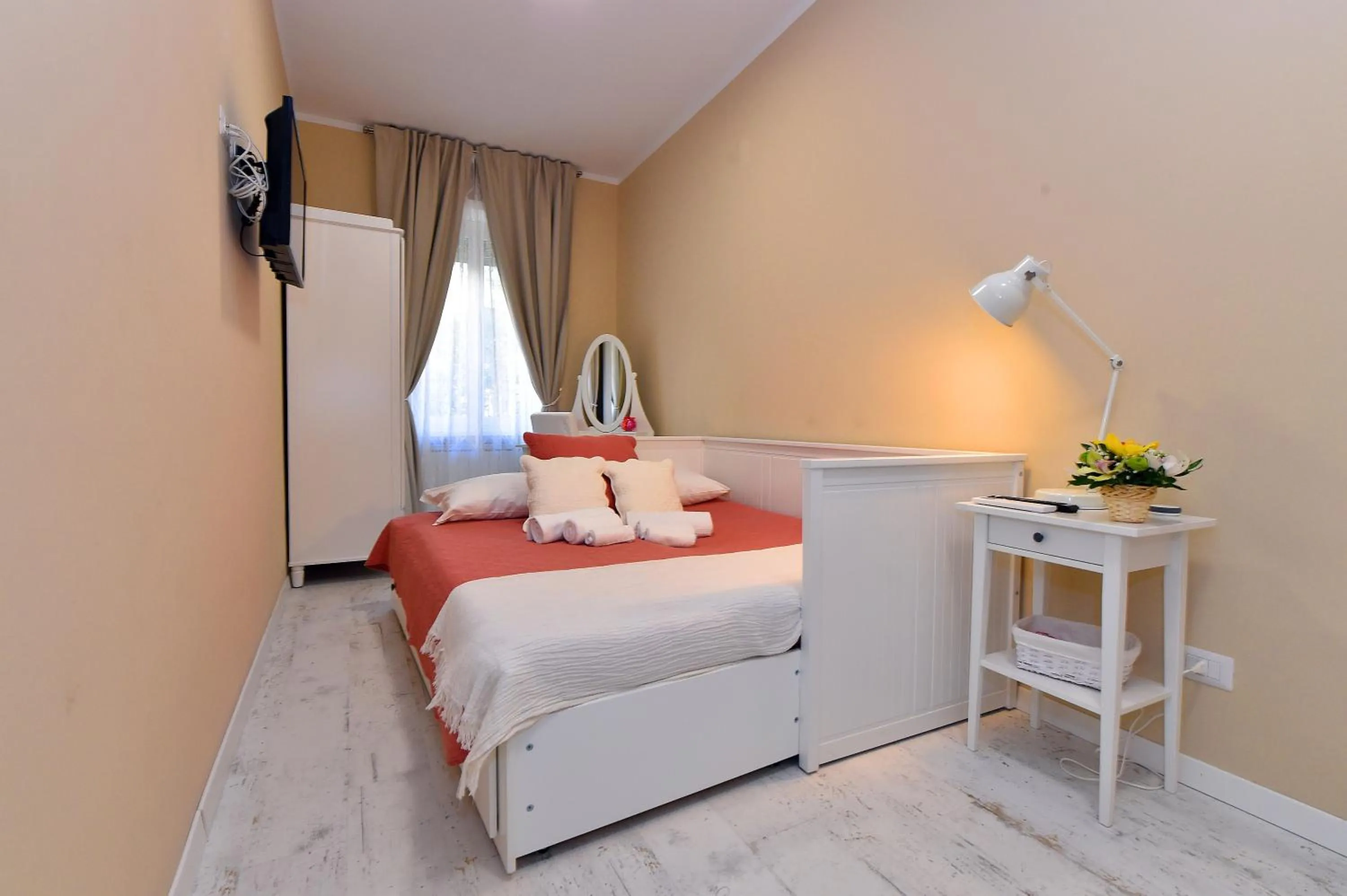 Bedroom, Bed in Jubilee 3 Luxury apartment in Rome Vatican