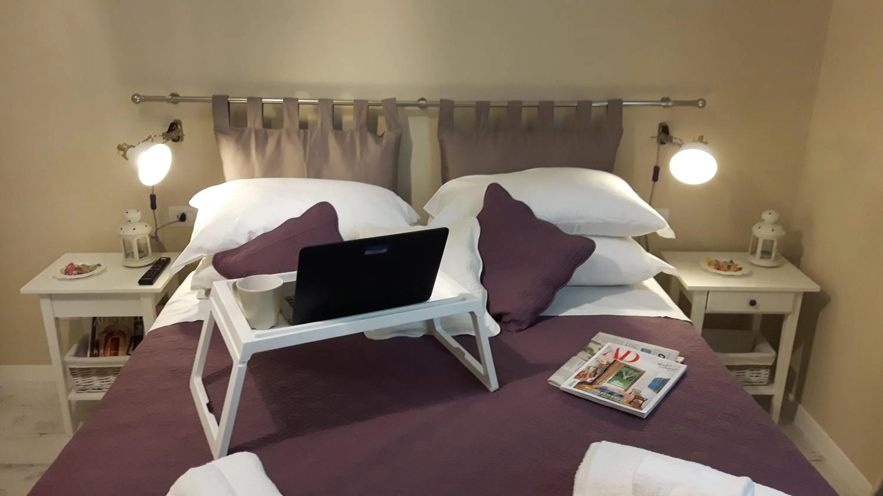 Photo of the whole room, Bed in Jubilee 3 Luxury apartment in Rome Vatican