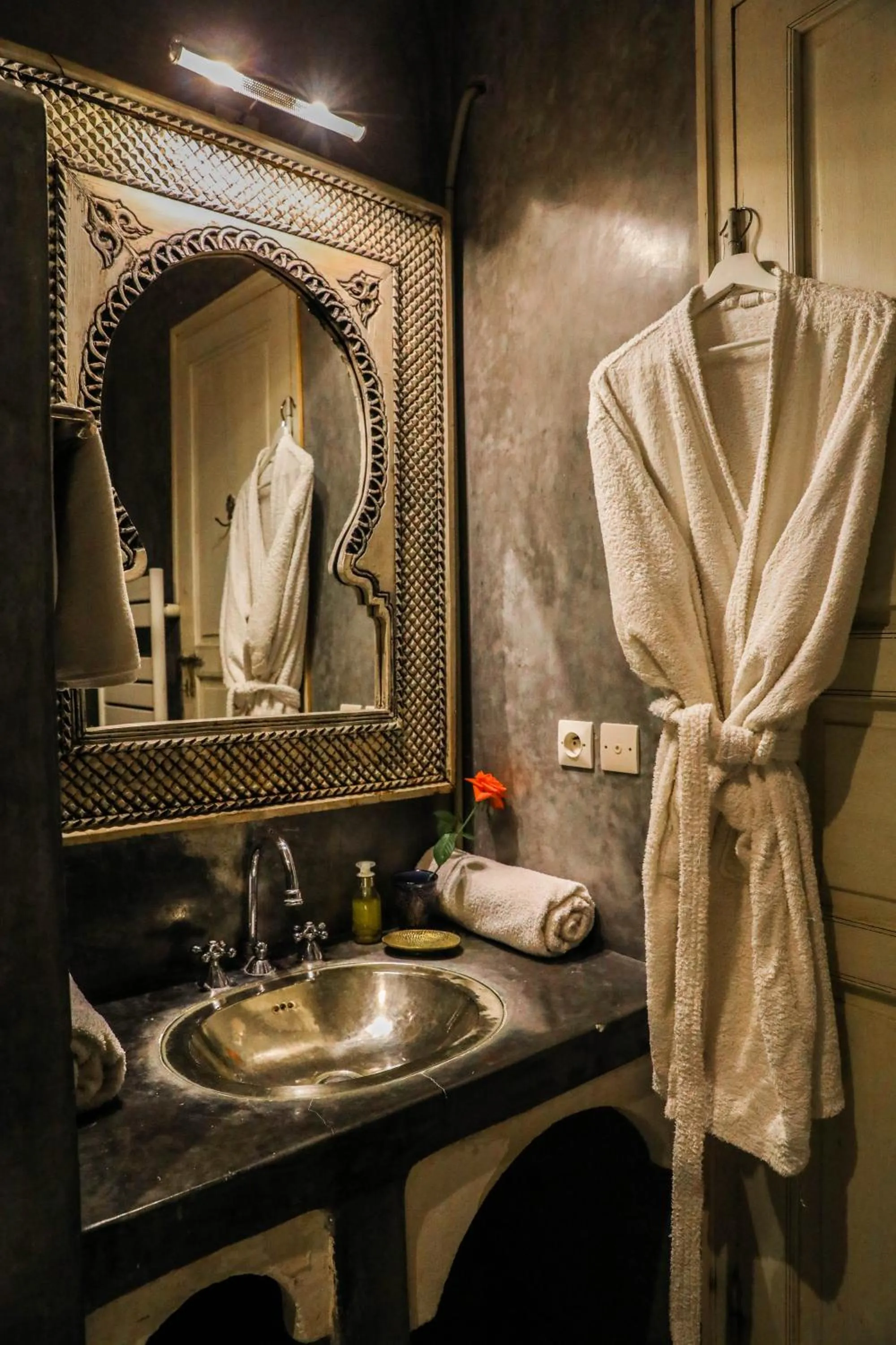 Property building in Riad les 2 Portes