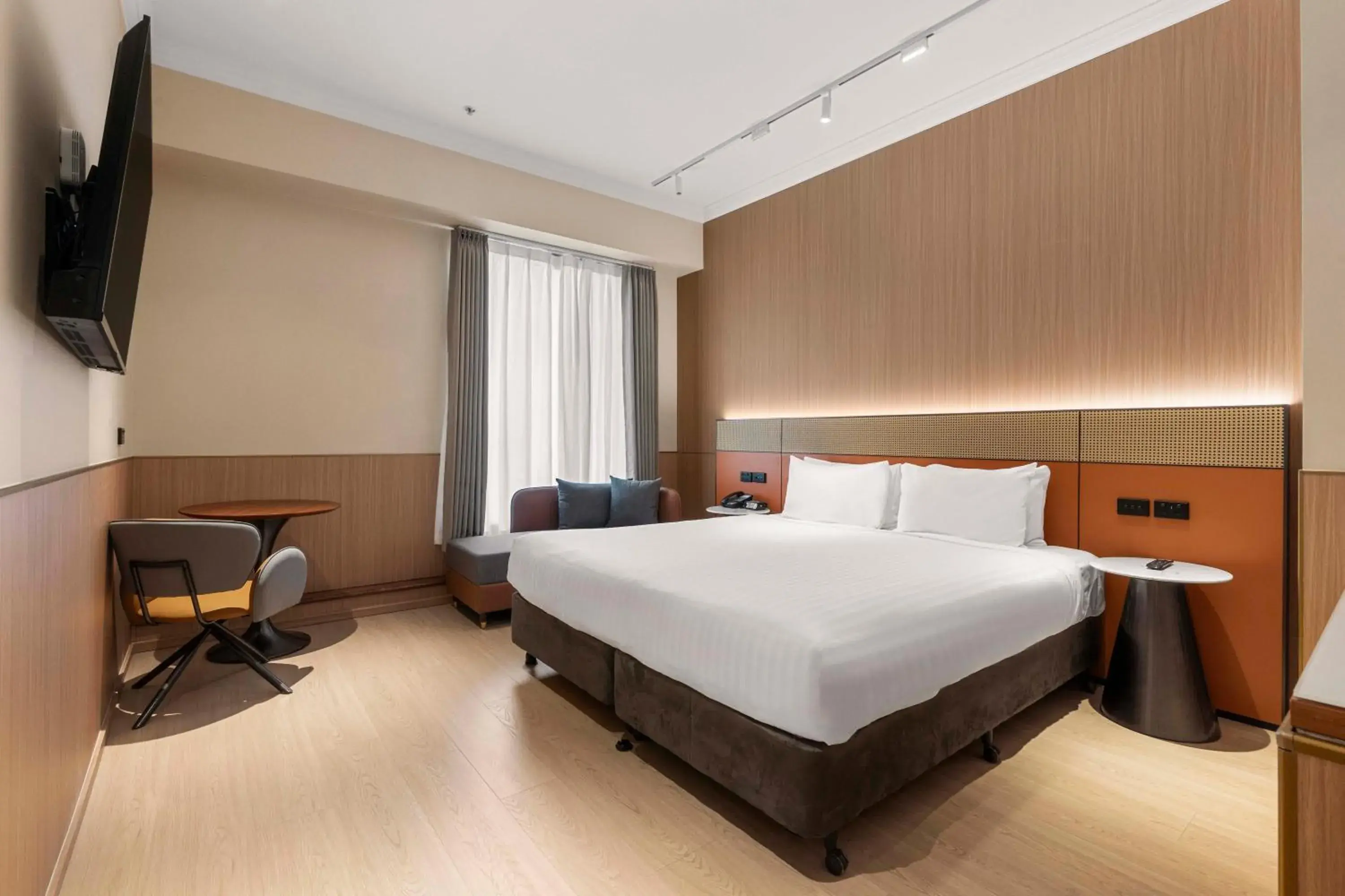 Superior King or Twin in Furama Darling Harbour Superior King or Twin in Furama Darling Harbour