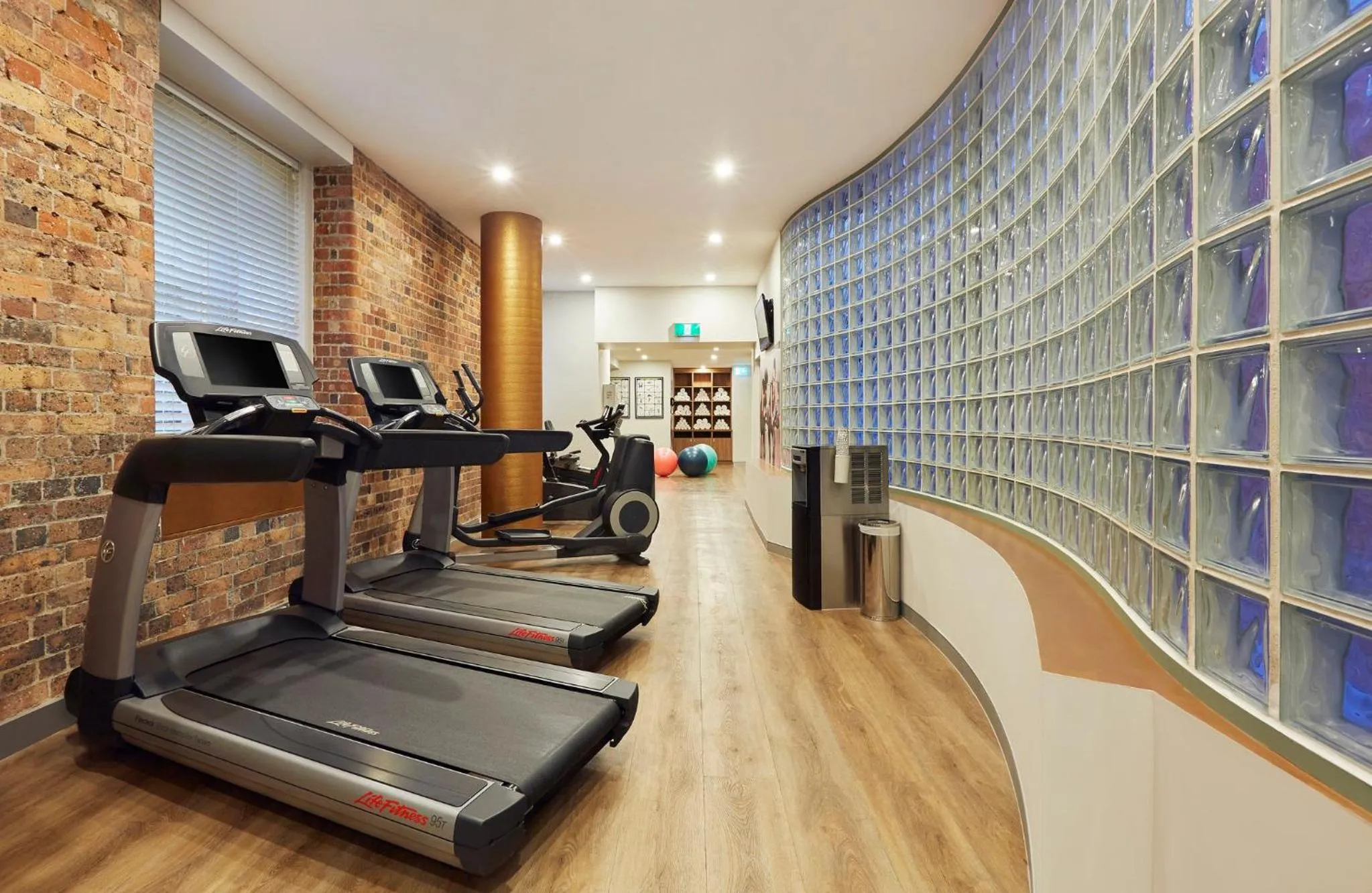 Fitness centre/facilities in Furama Darling Harbour