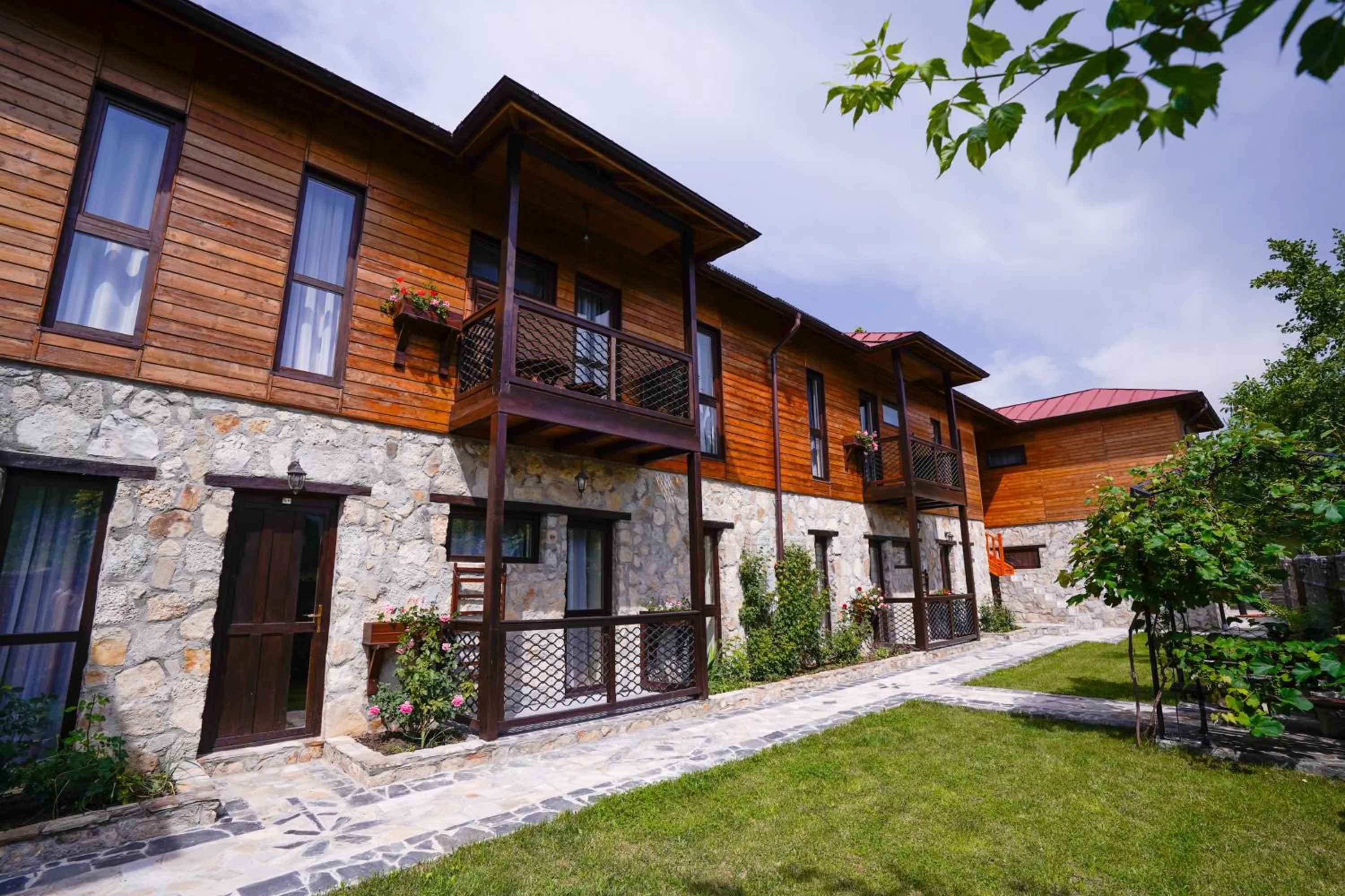 Property building in Felix Pension