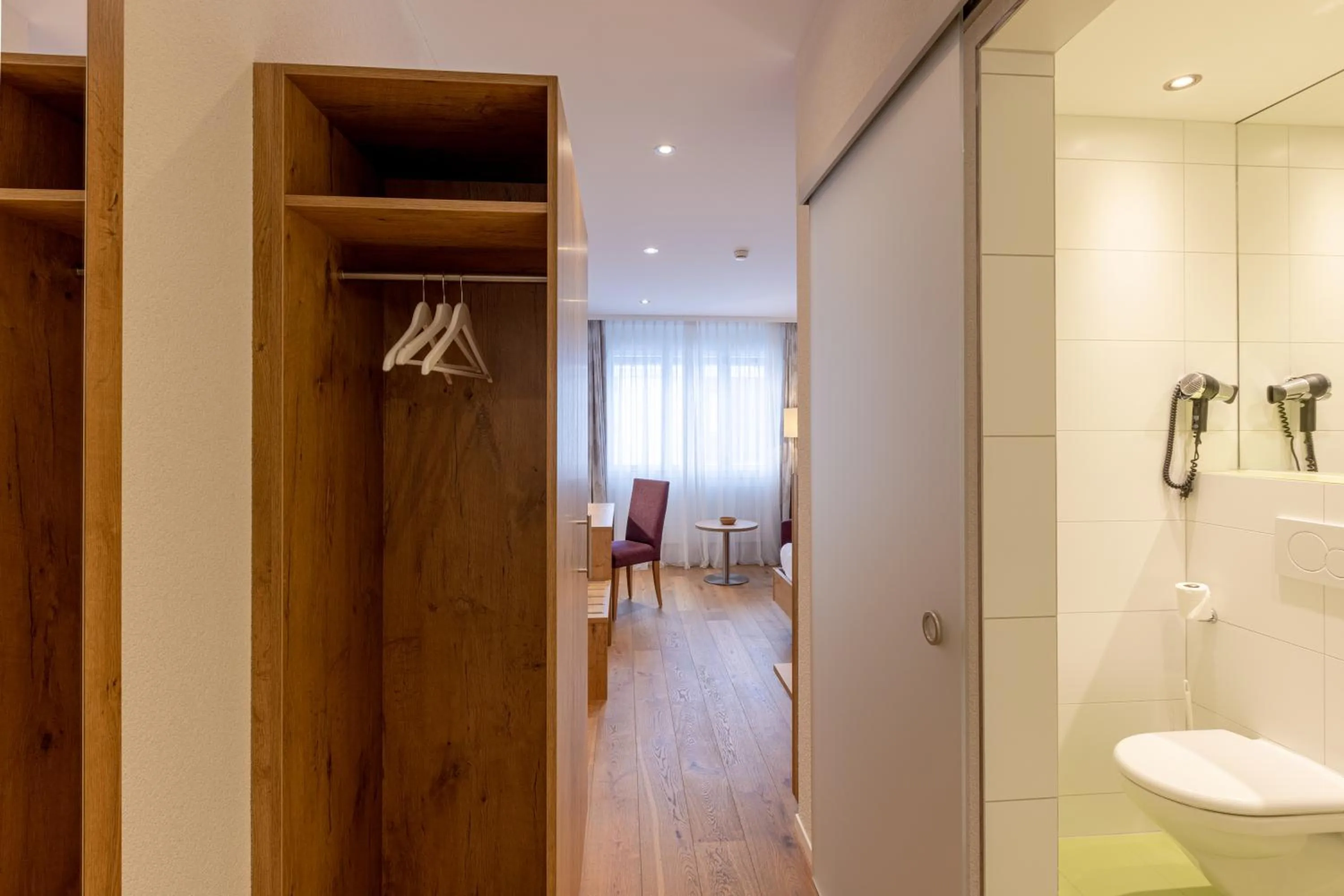 Photo of the whole room in Hotel Flamatt