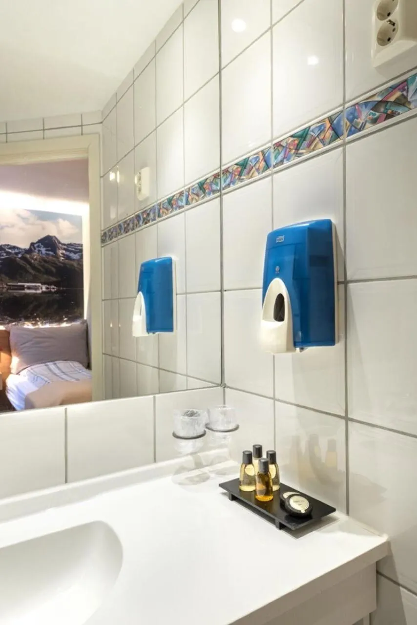 Bathroom in Senja Hotell