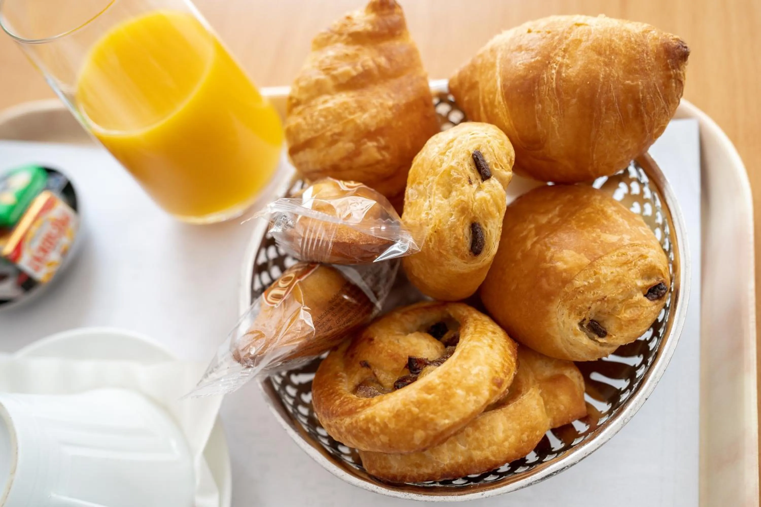 Food and drinks in Contact Hôtel des Deux Moulins Limoges - Proche de la gare