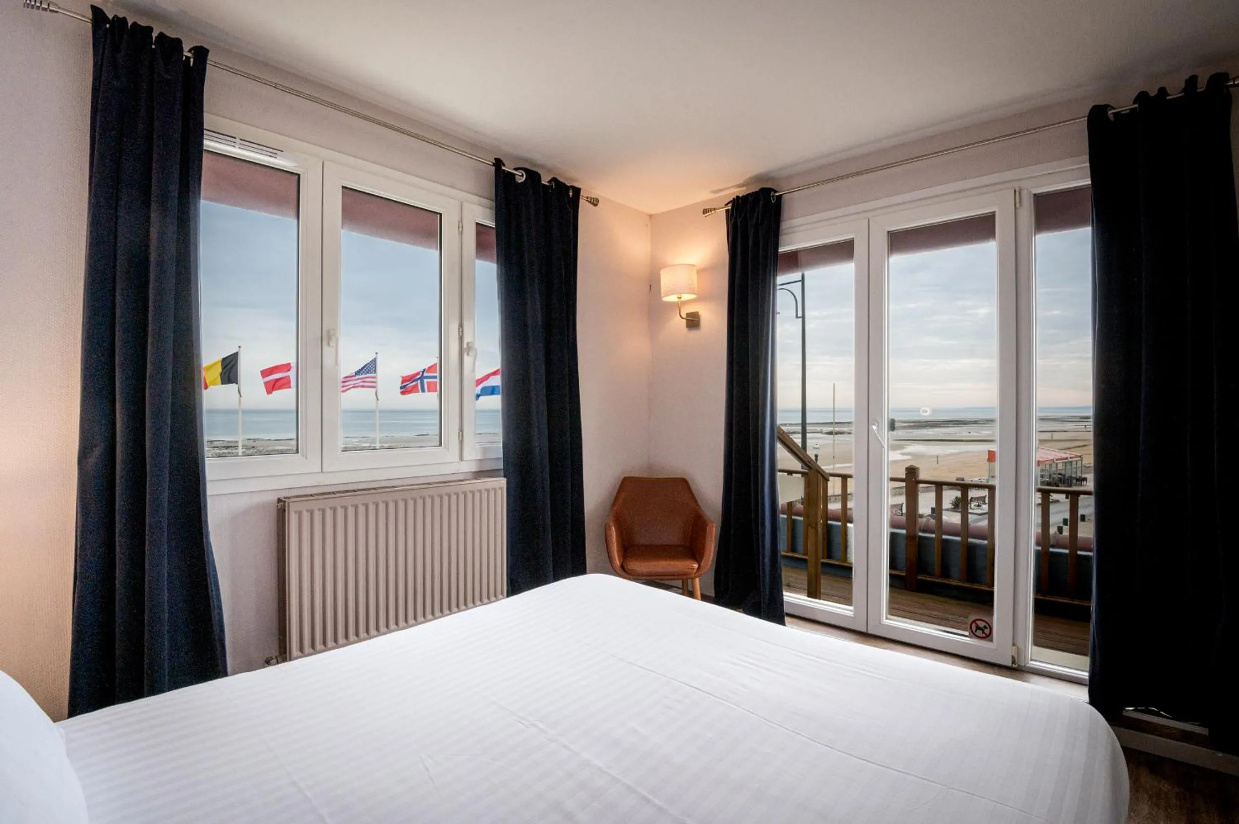 Bed in Saint Aubin Logis Hôtel & Restaurant