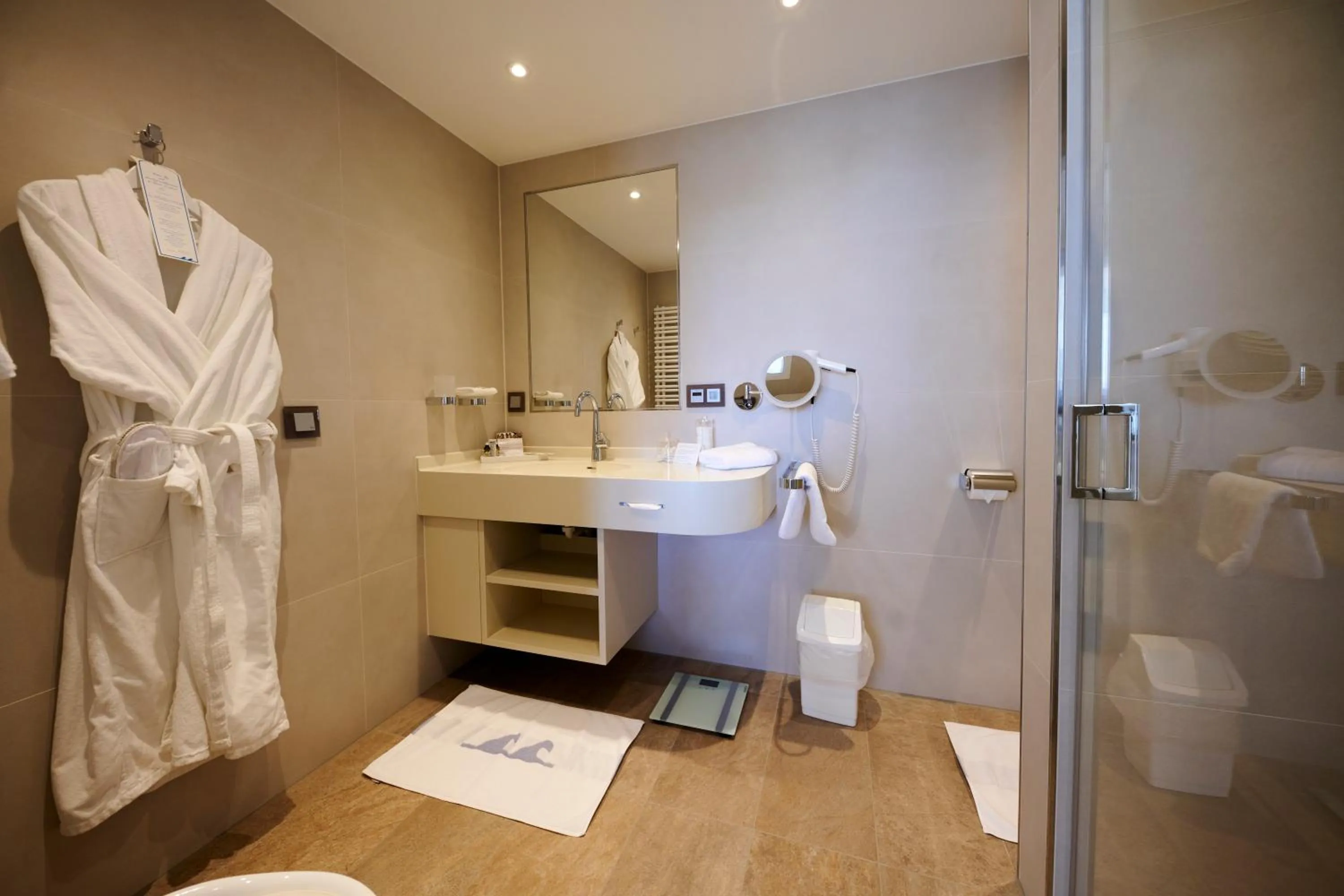 Bathroom in Badhotel Sternhagen