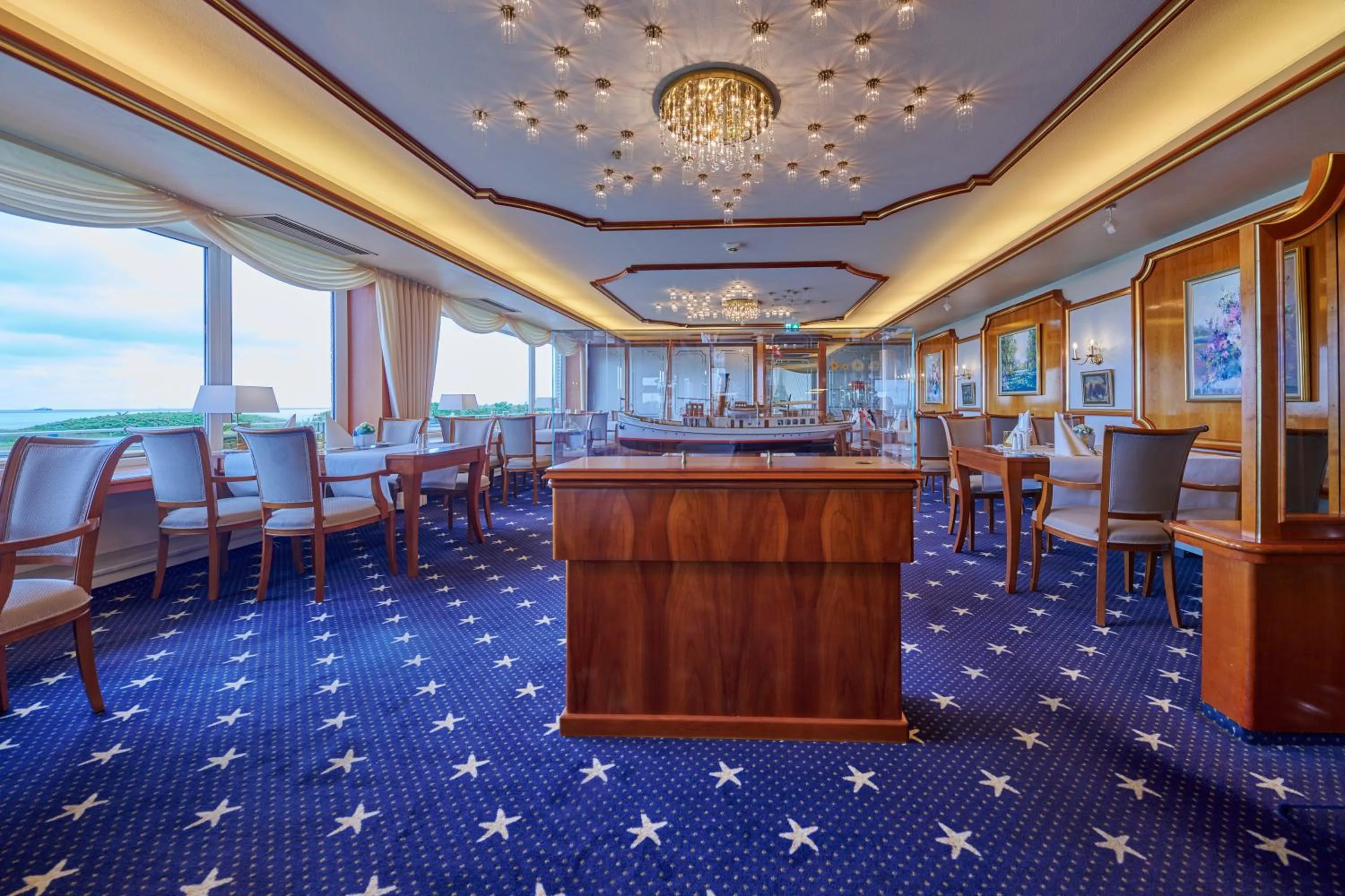 Restaurant/places to eat in Badhotel Sternhagen