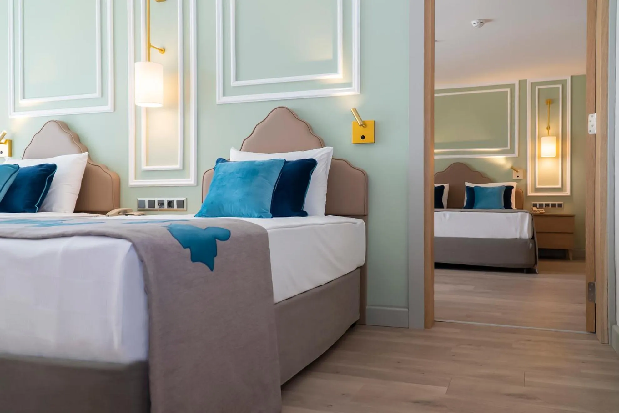 Photo of the whole room, Bed in Adalya Art Side - Ultra All Inclusive