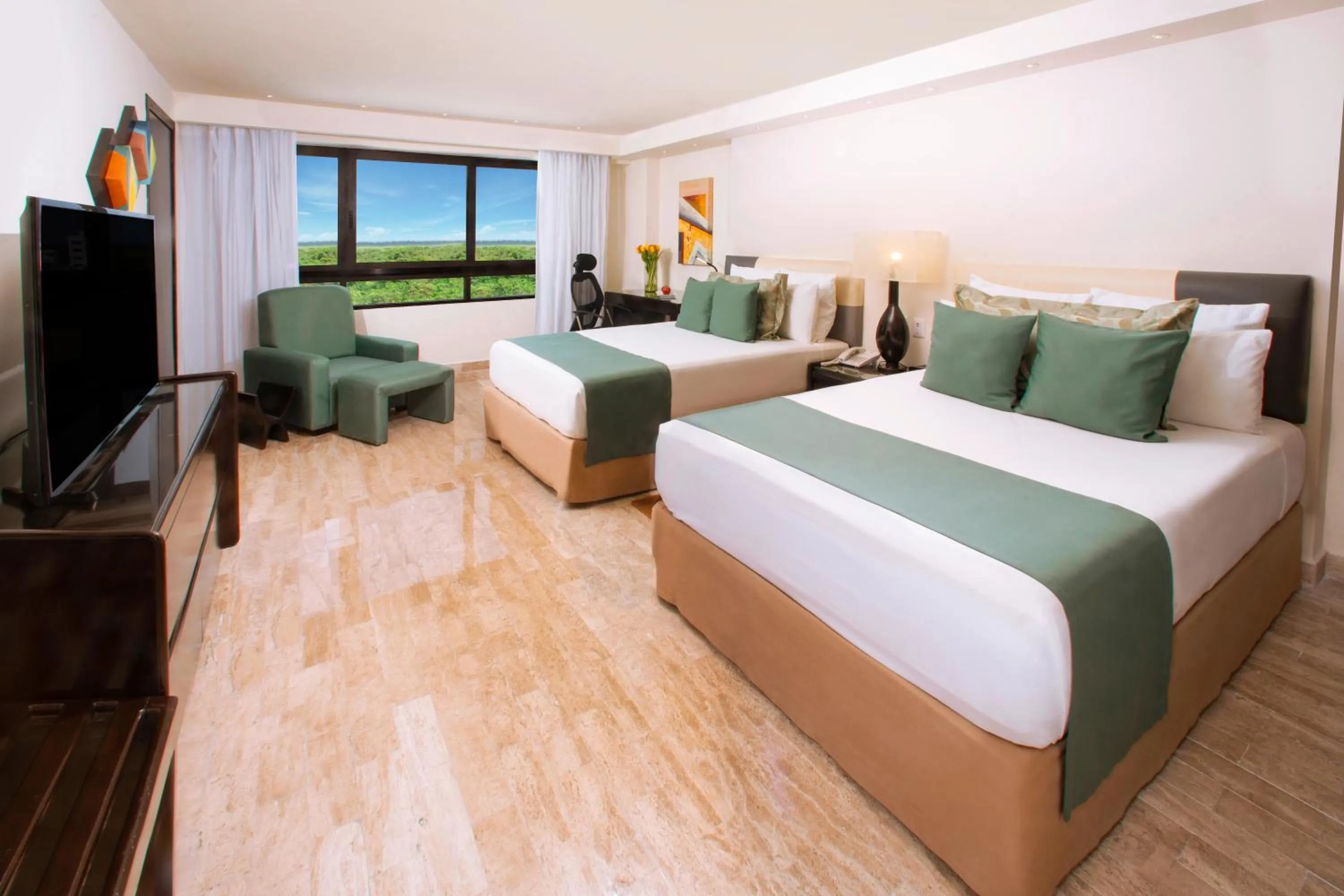 Bedroom, Bed in Smart Cancun by Oasis