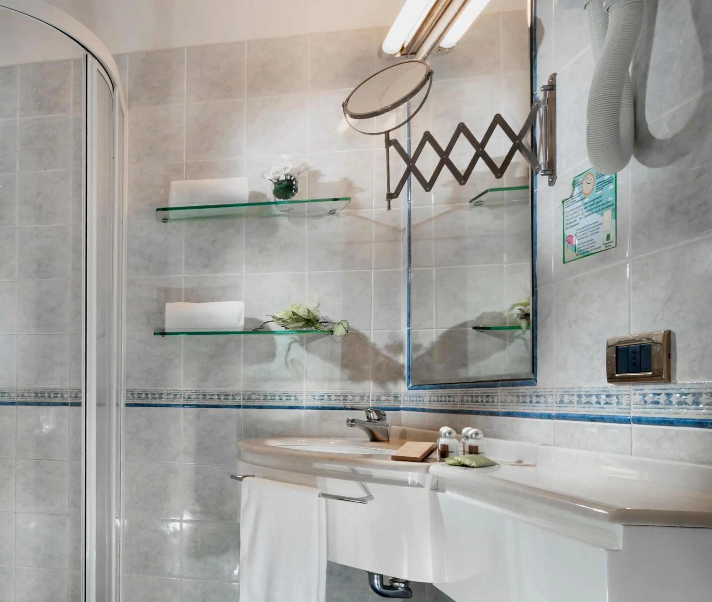 Bathroom in Novecento Suite Hotel
