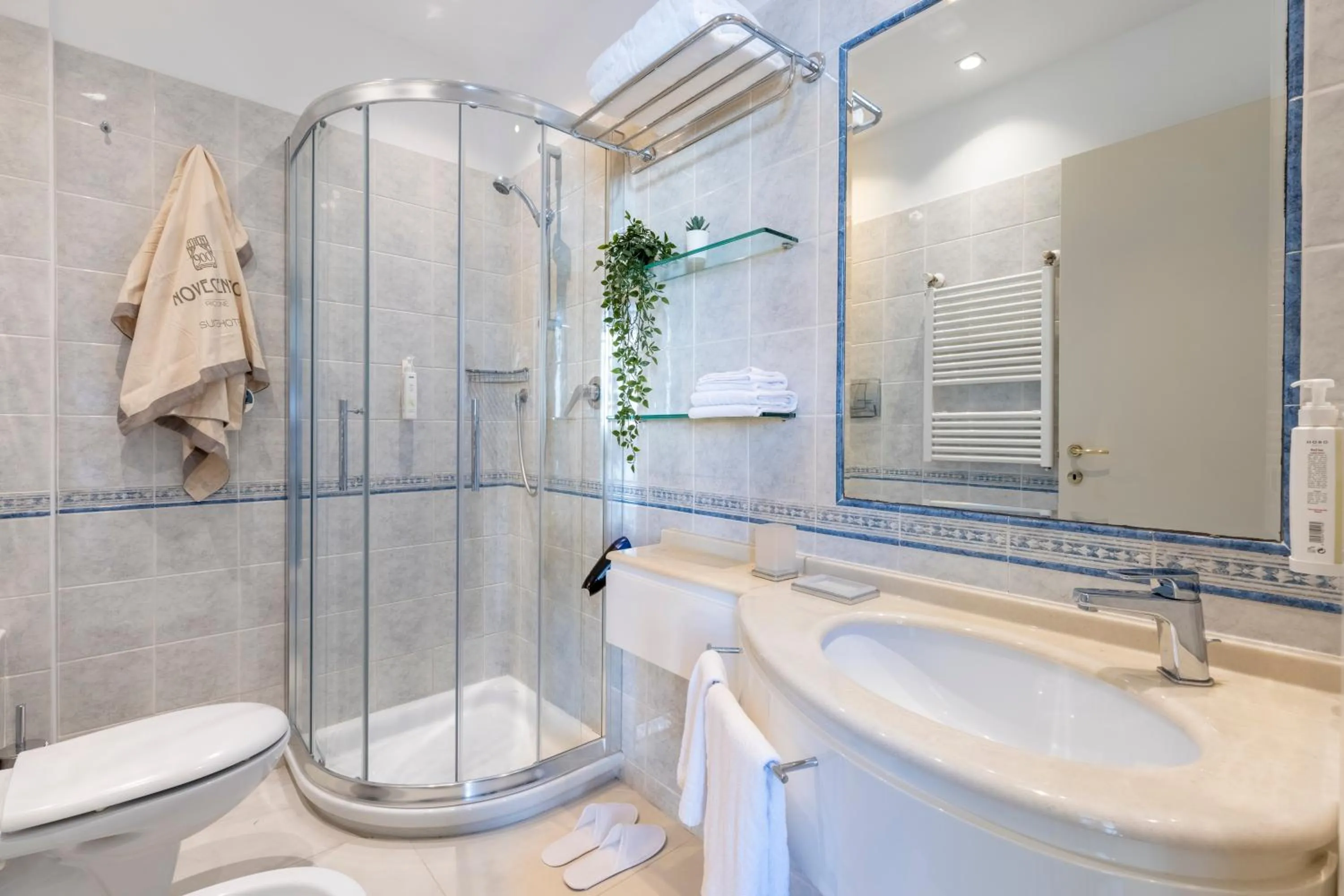 Bathroom in Novecento Suite Hotel