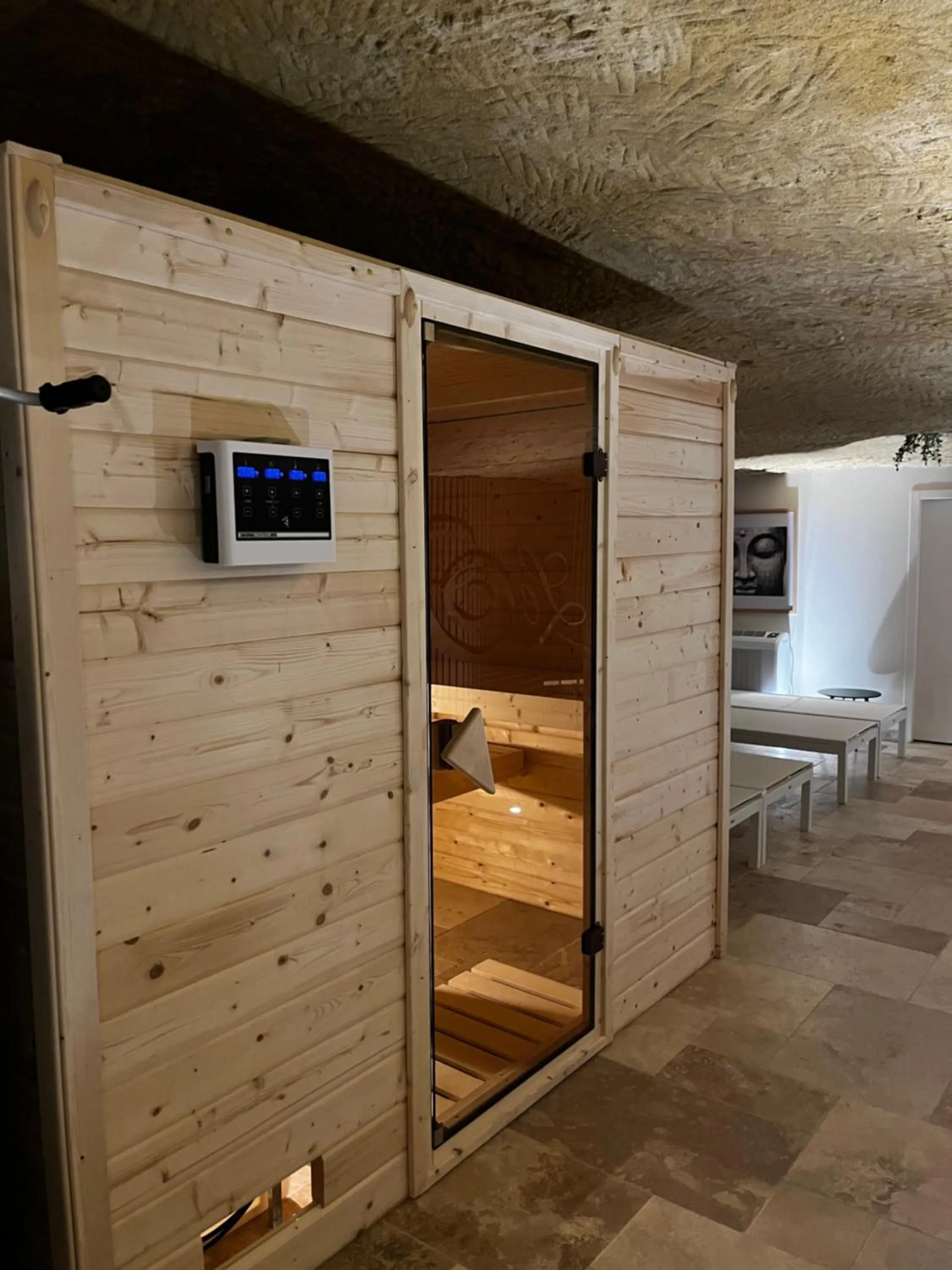 Sauna in Hôtel-Restaurant-Chambre Insolite Spa - Le XII de Luynes