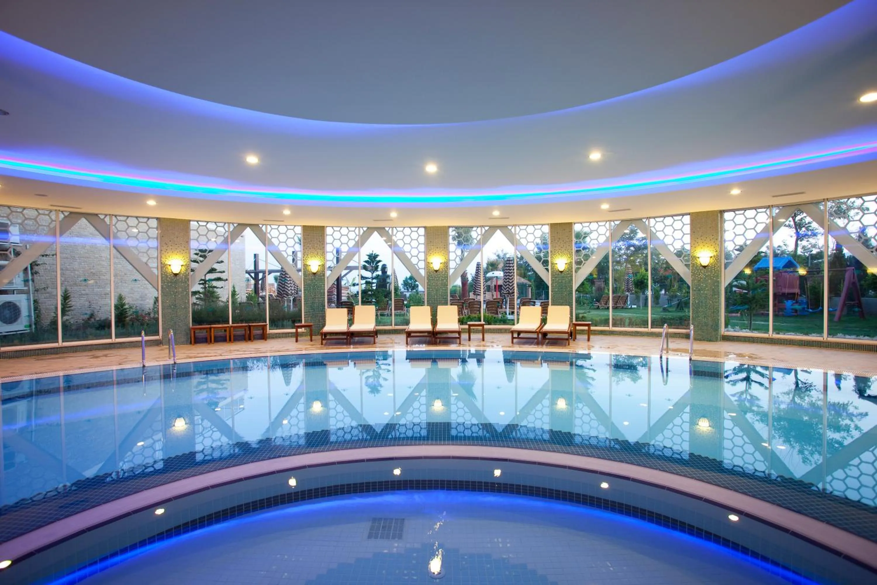 Swimming pool in Adalya Resort & Spa Adults Only - Ultra All Inclusive