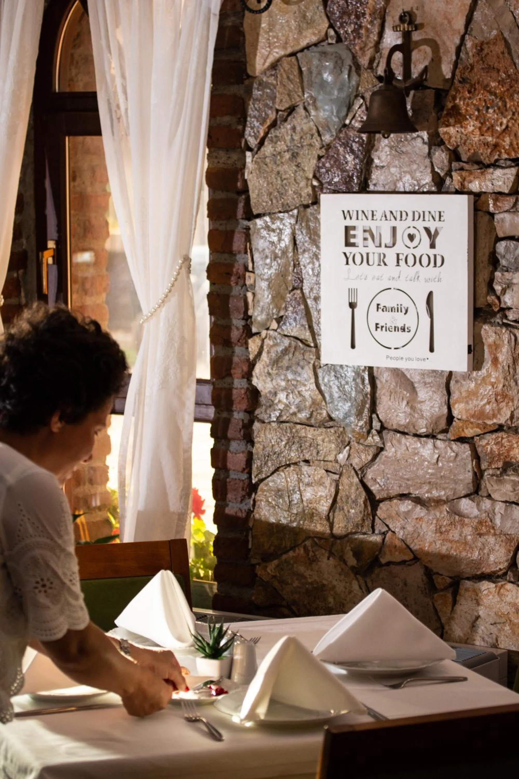 Restaurant/places to eat in Rambuje Resort