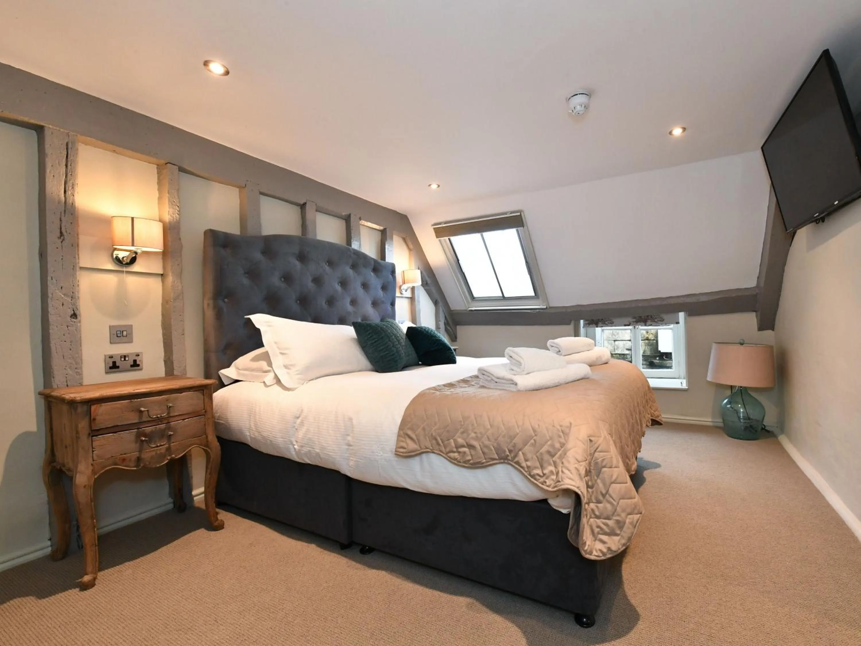 Bedroom, Bed in Lansdowne Strand