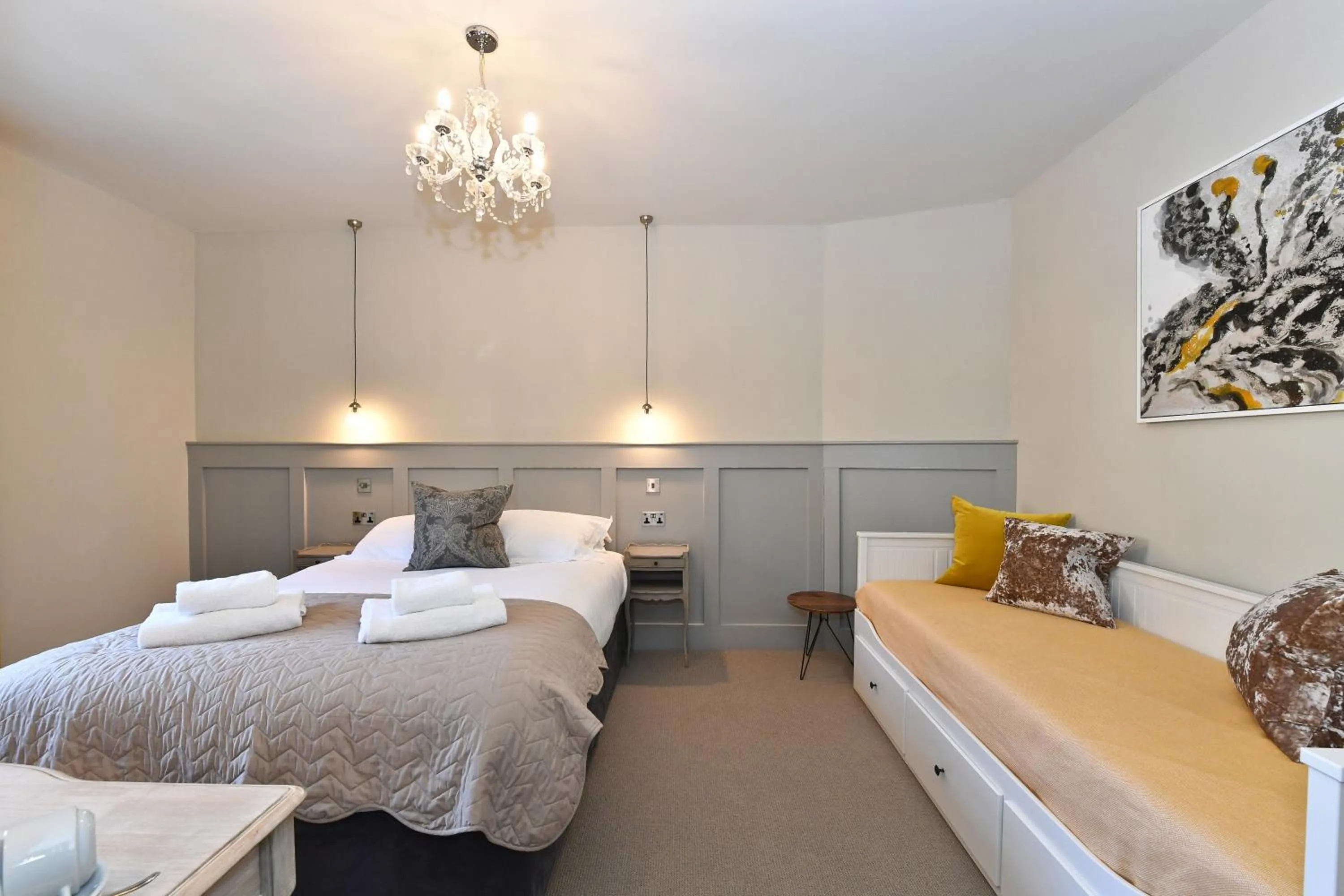 Bedroom, Bed in Lansdowne Strand