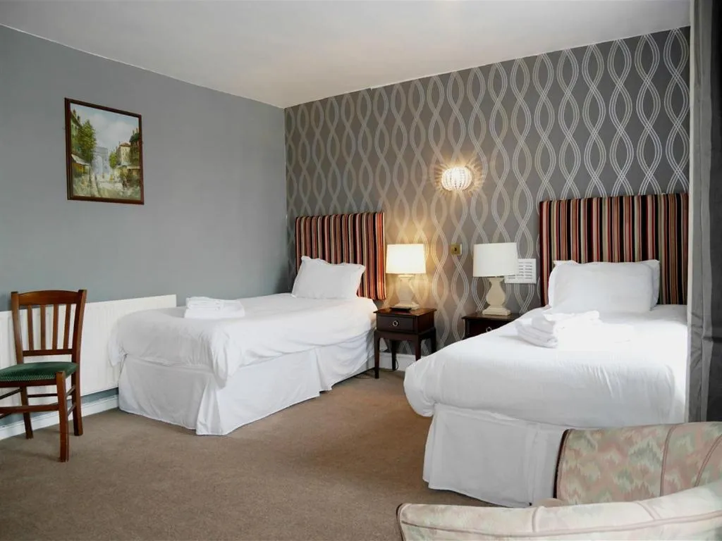 Bedroom, Bed in Lansdowne Strand