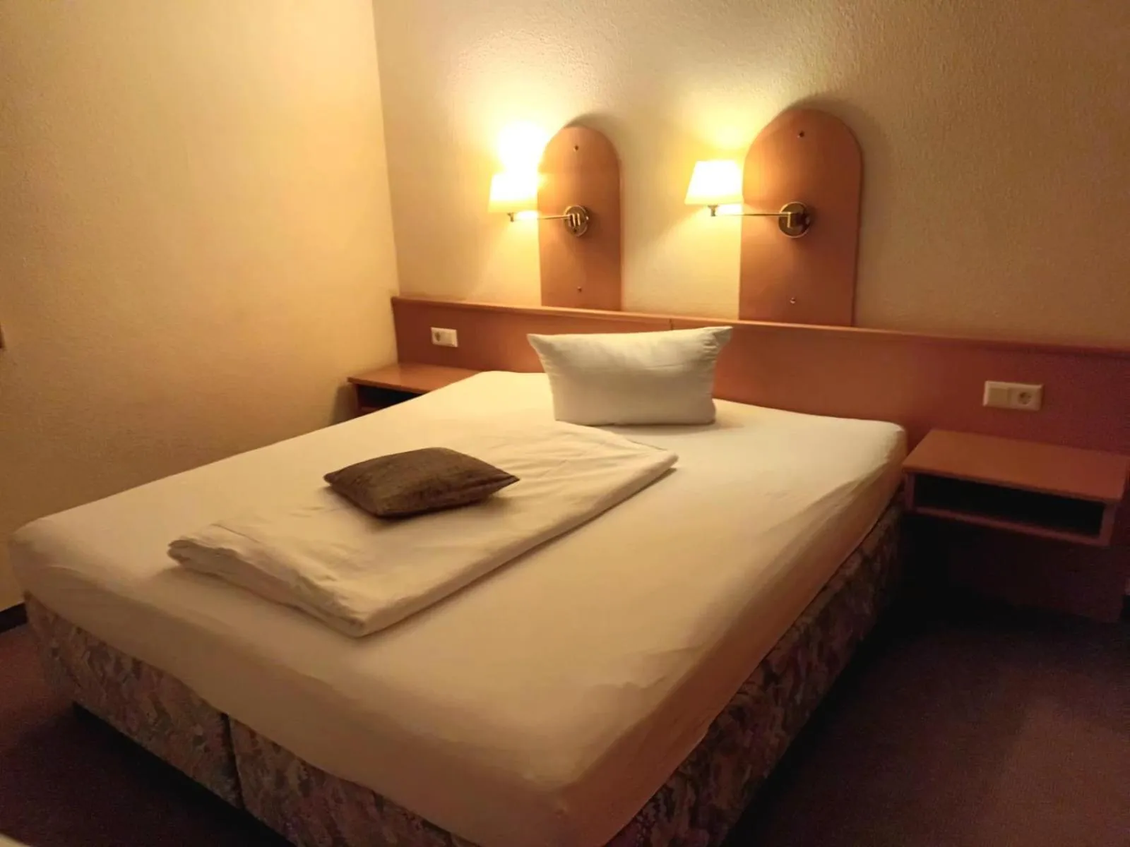 Bed in Hotel Zum Prinzen Sinsheim