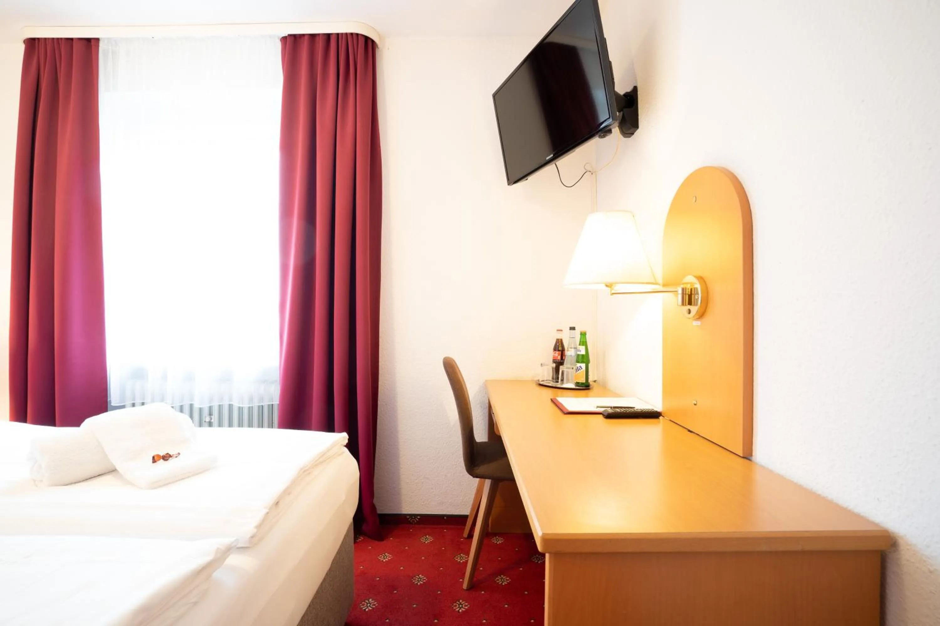 Decorative detail, Bed in Hotel Zum Prinzen Sinsheim