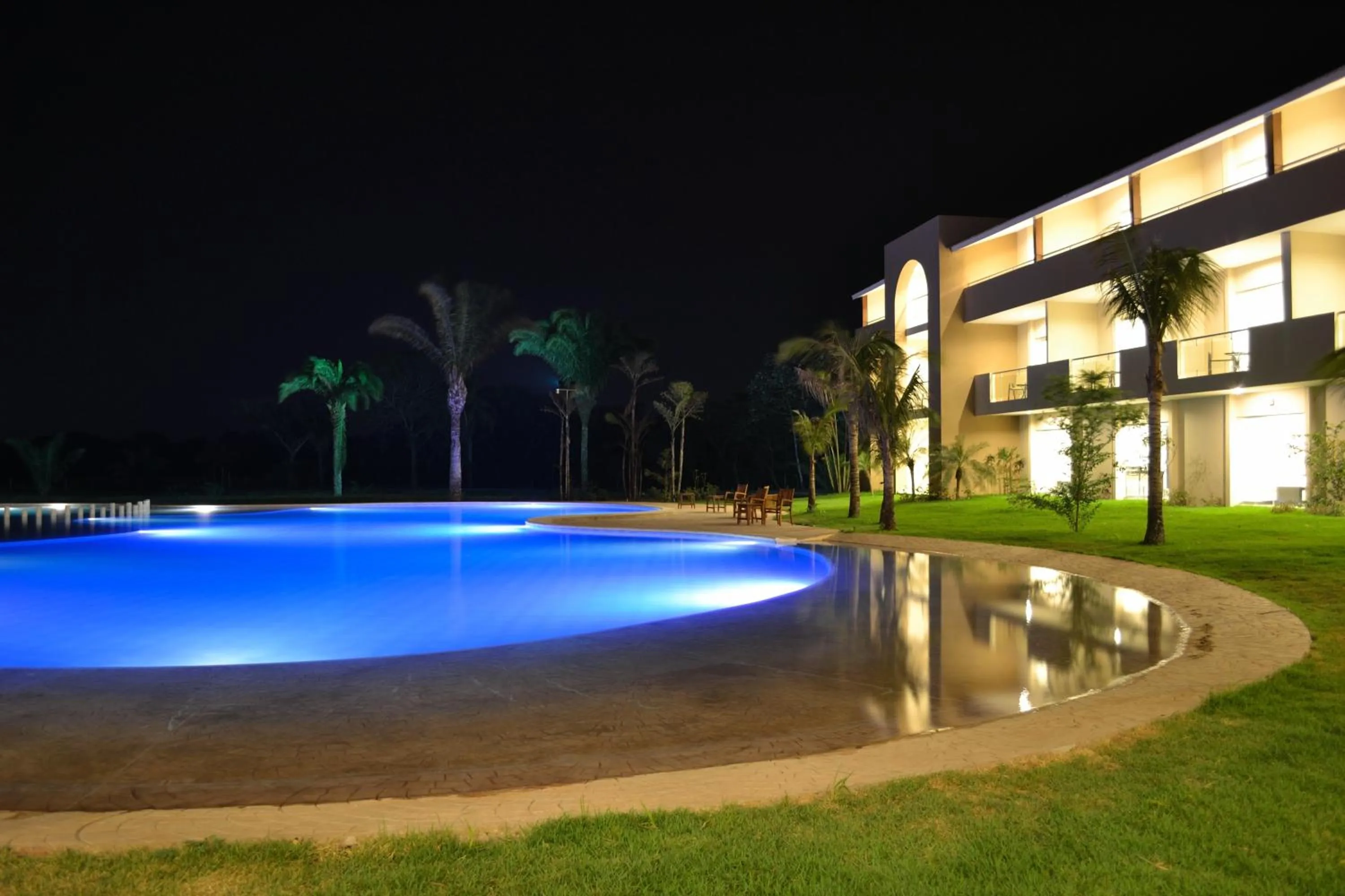 Swimming pool in Sun Hotel