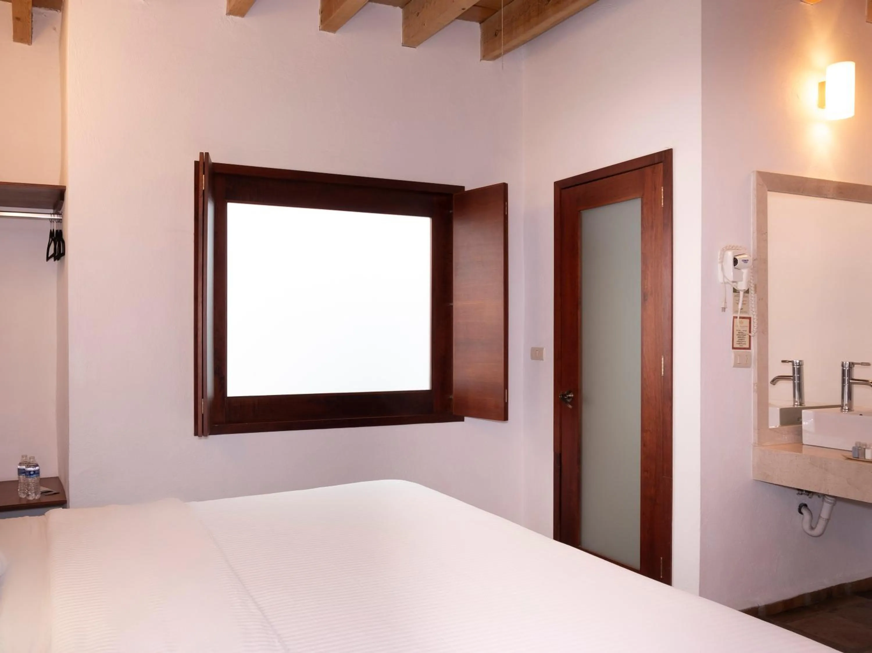 Bedroom, Bed in Hotel Casa Real Del Café