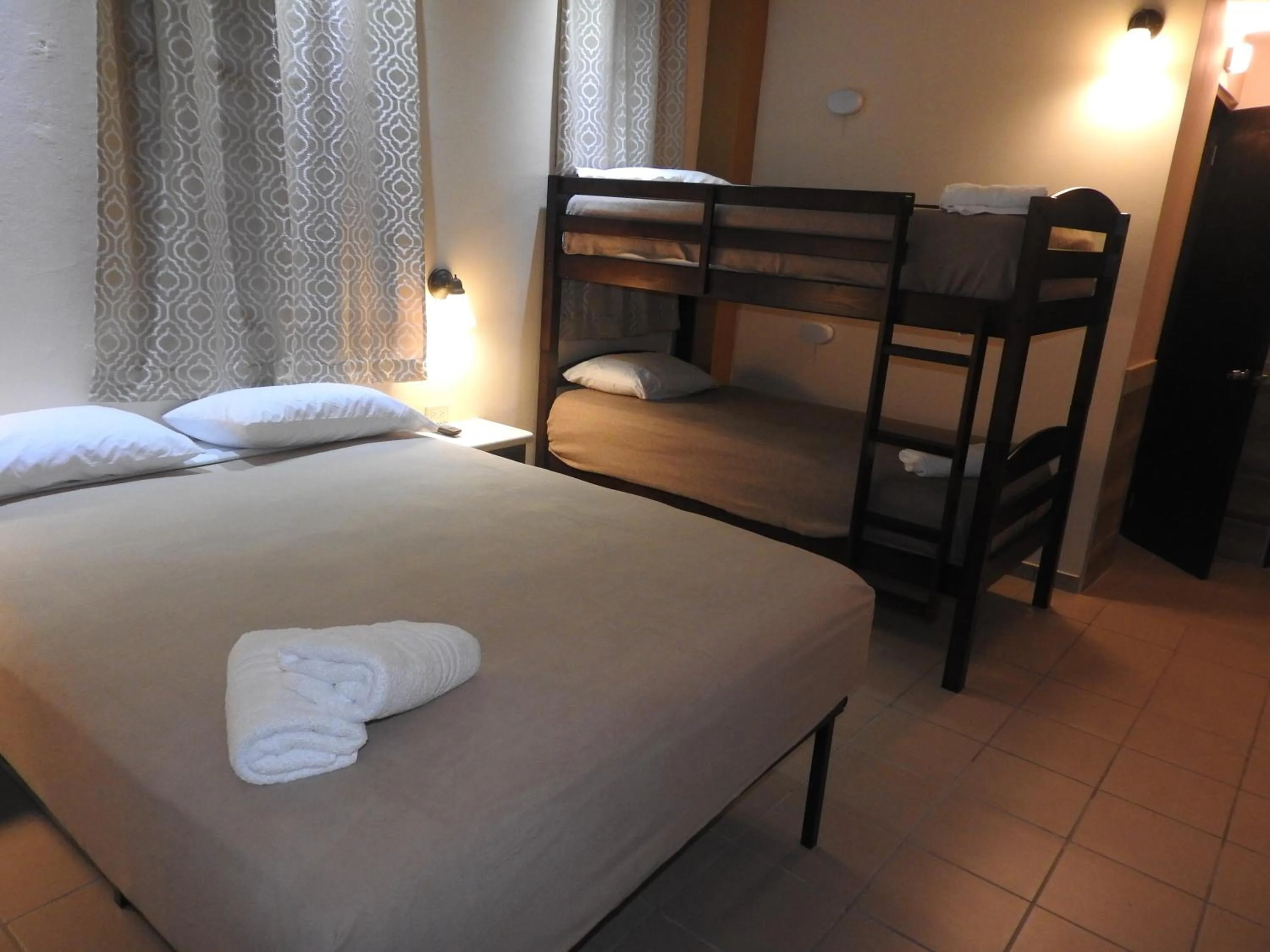 Bed in Dreams Miramar