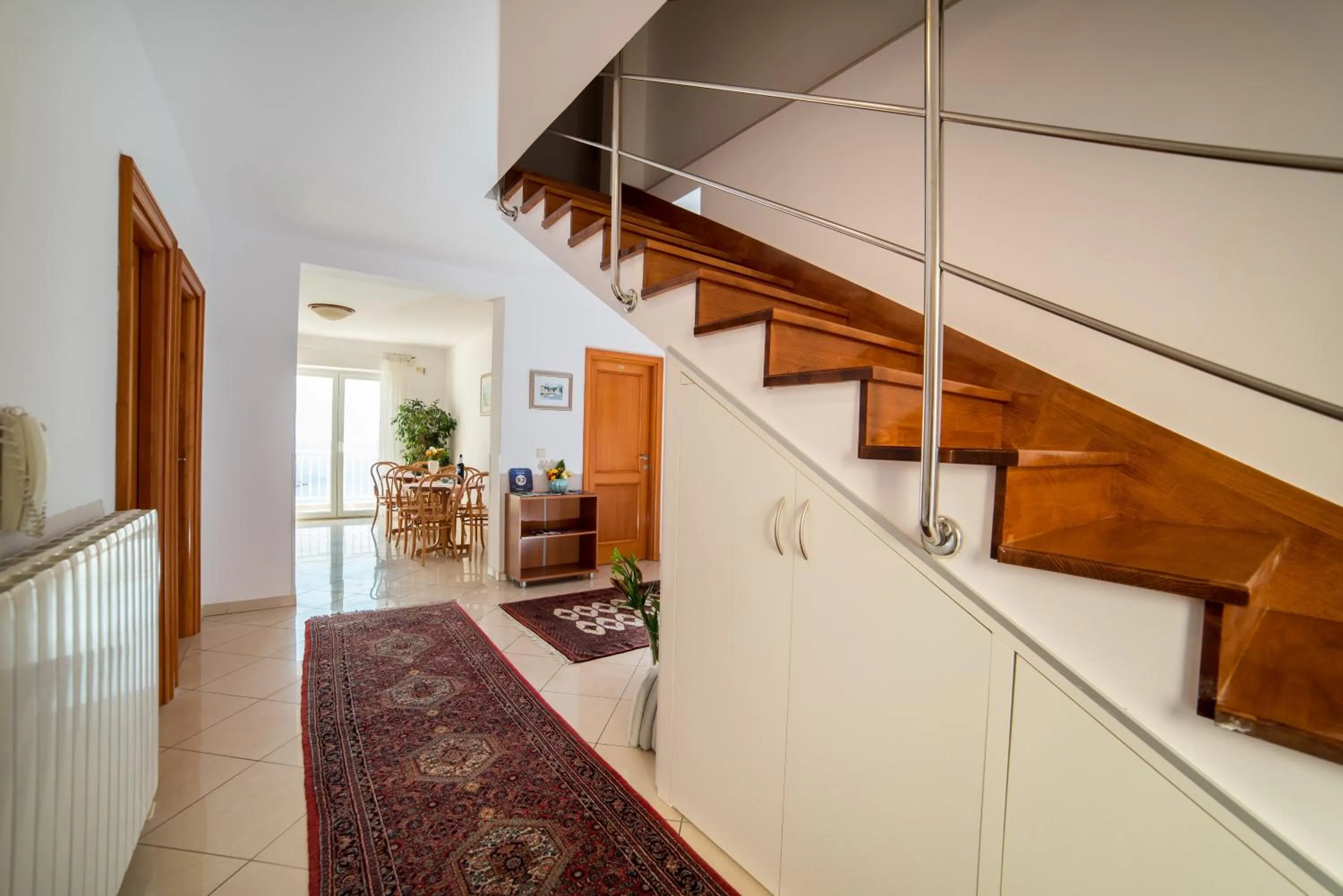 Property building in Rooms Raič