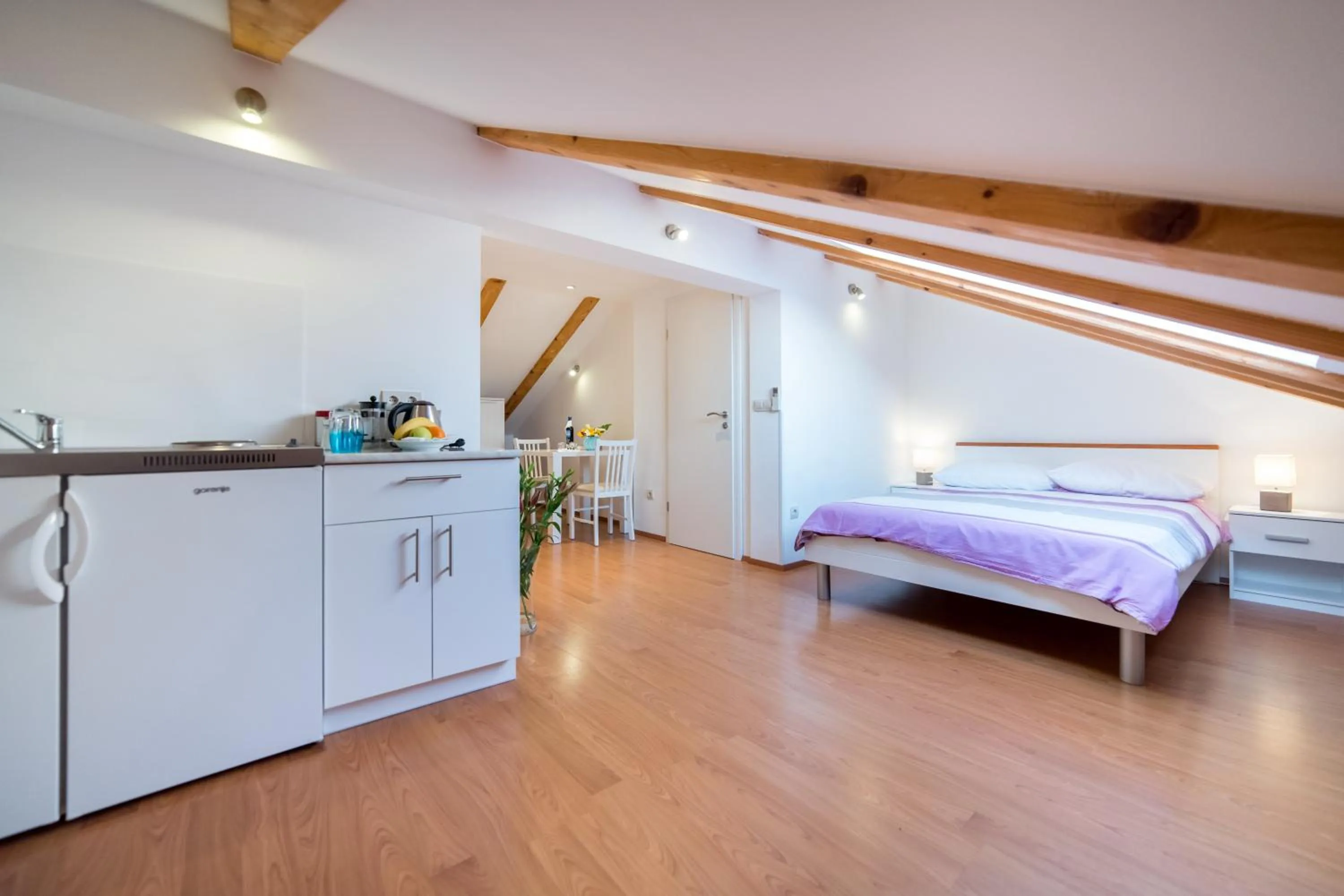 Bedroom, Bed in Rooms Raič