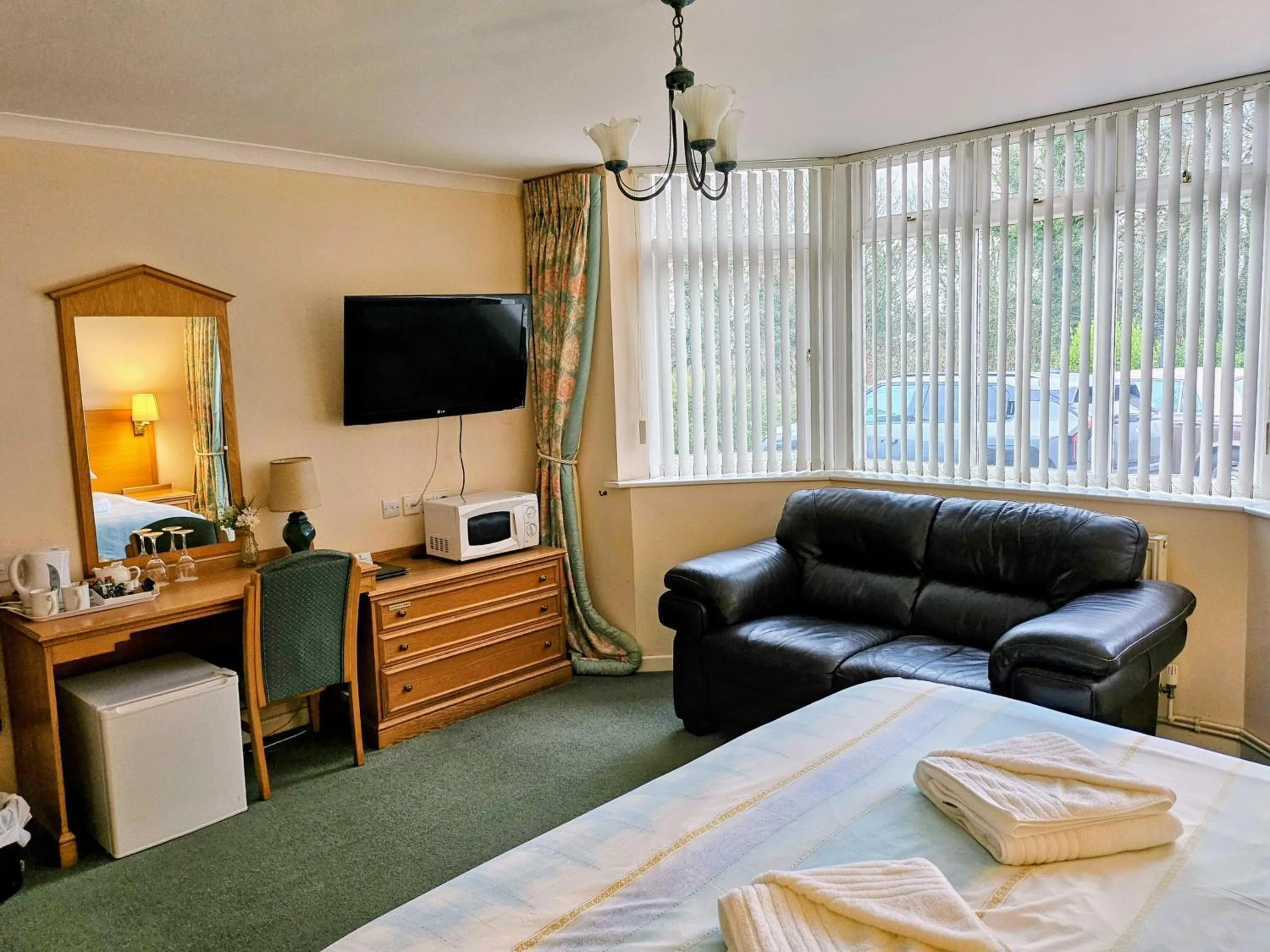Bed in Hazelwood House