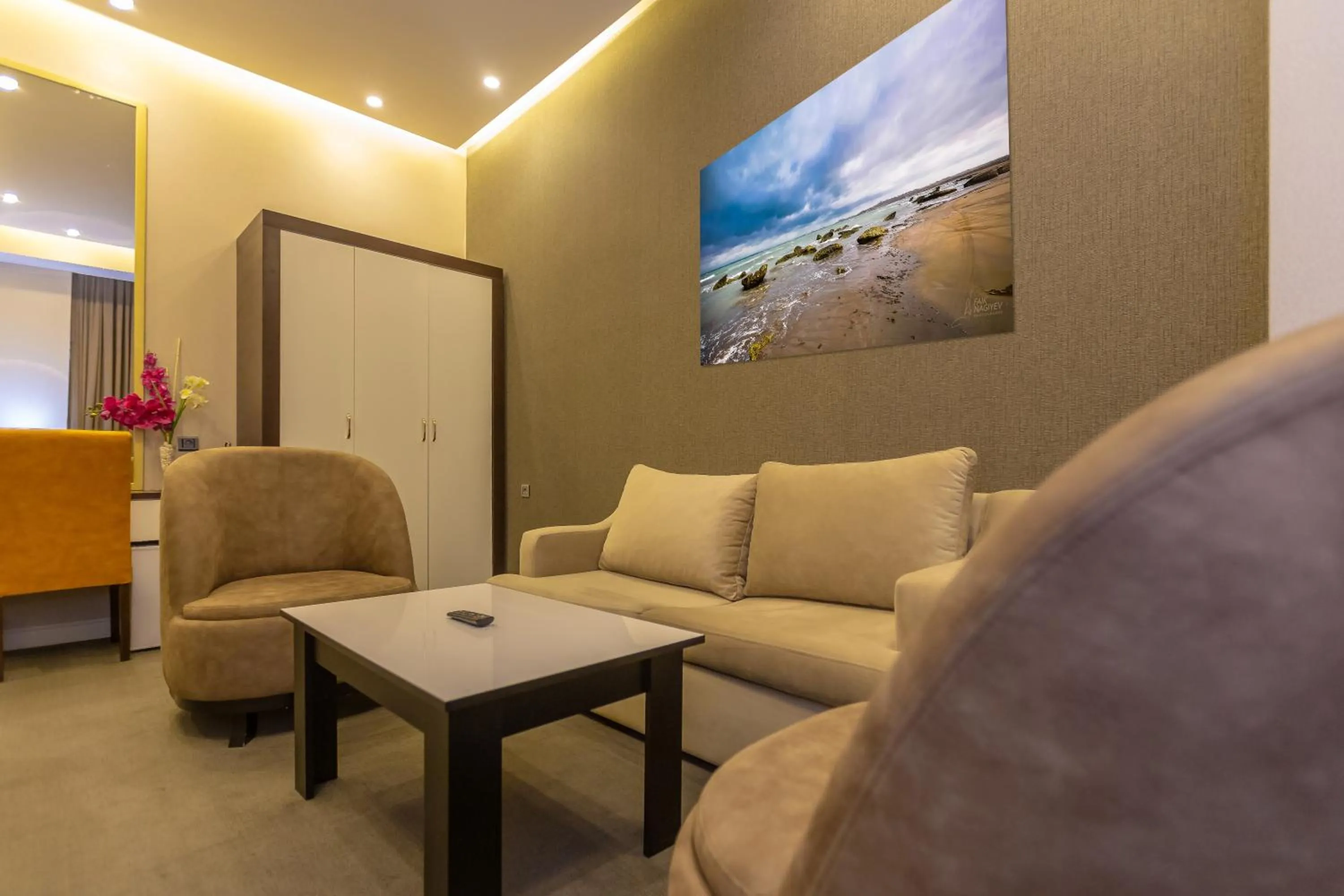 Living room in Aksent Hotel