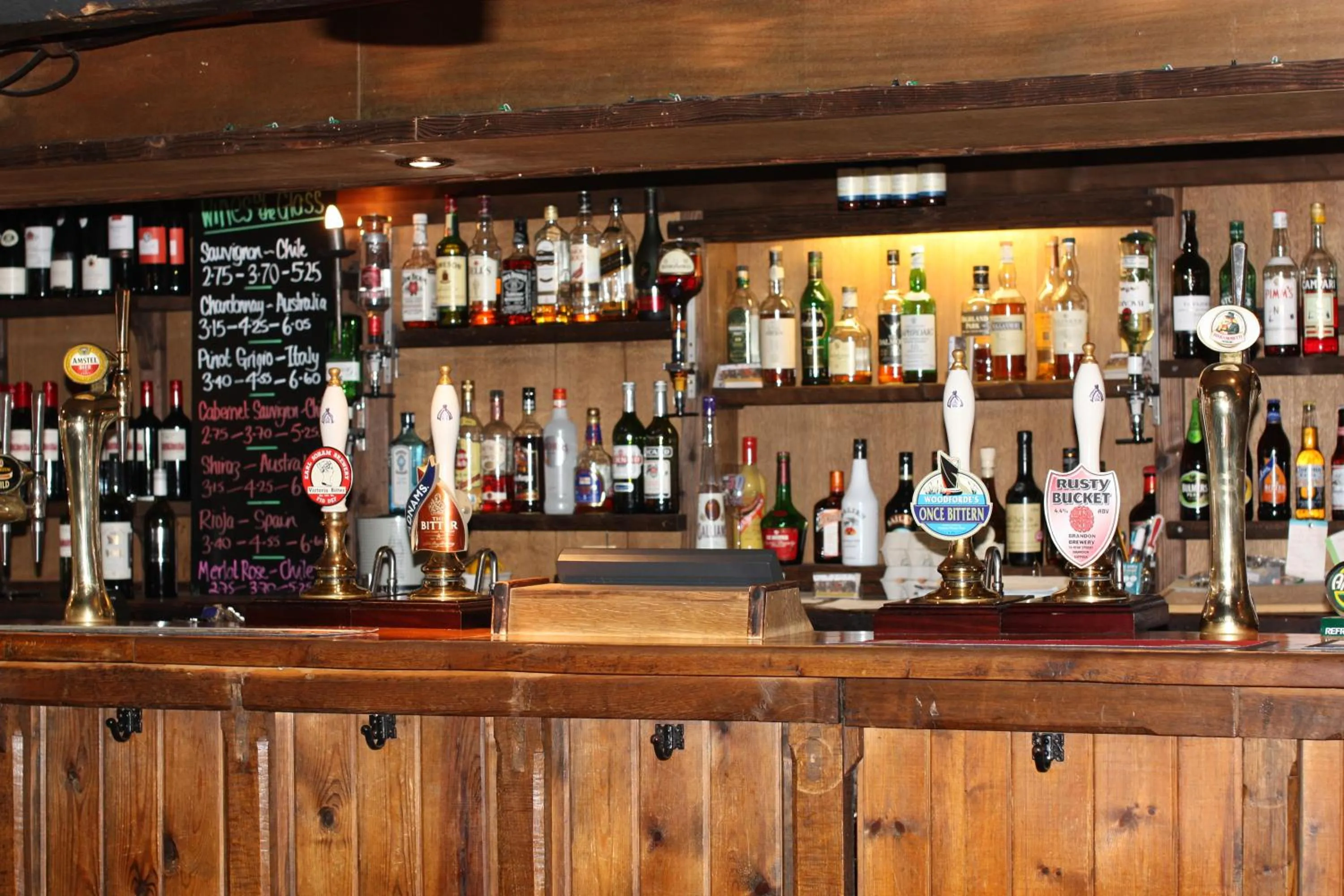 Lounge or bar in Sibton White Horse Inn
