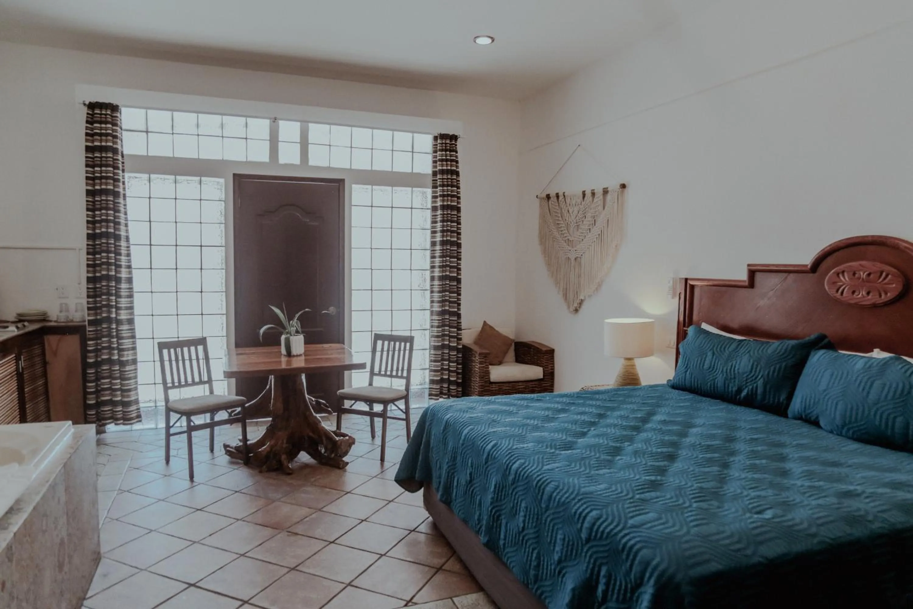 Bed in Fabiola Condo Hotel