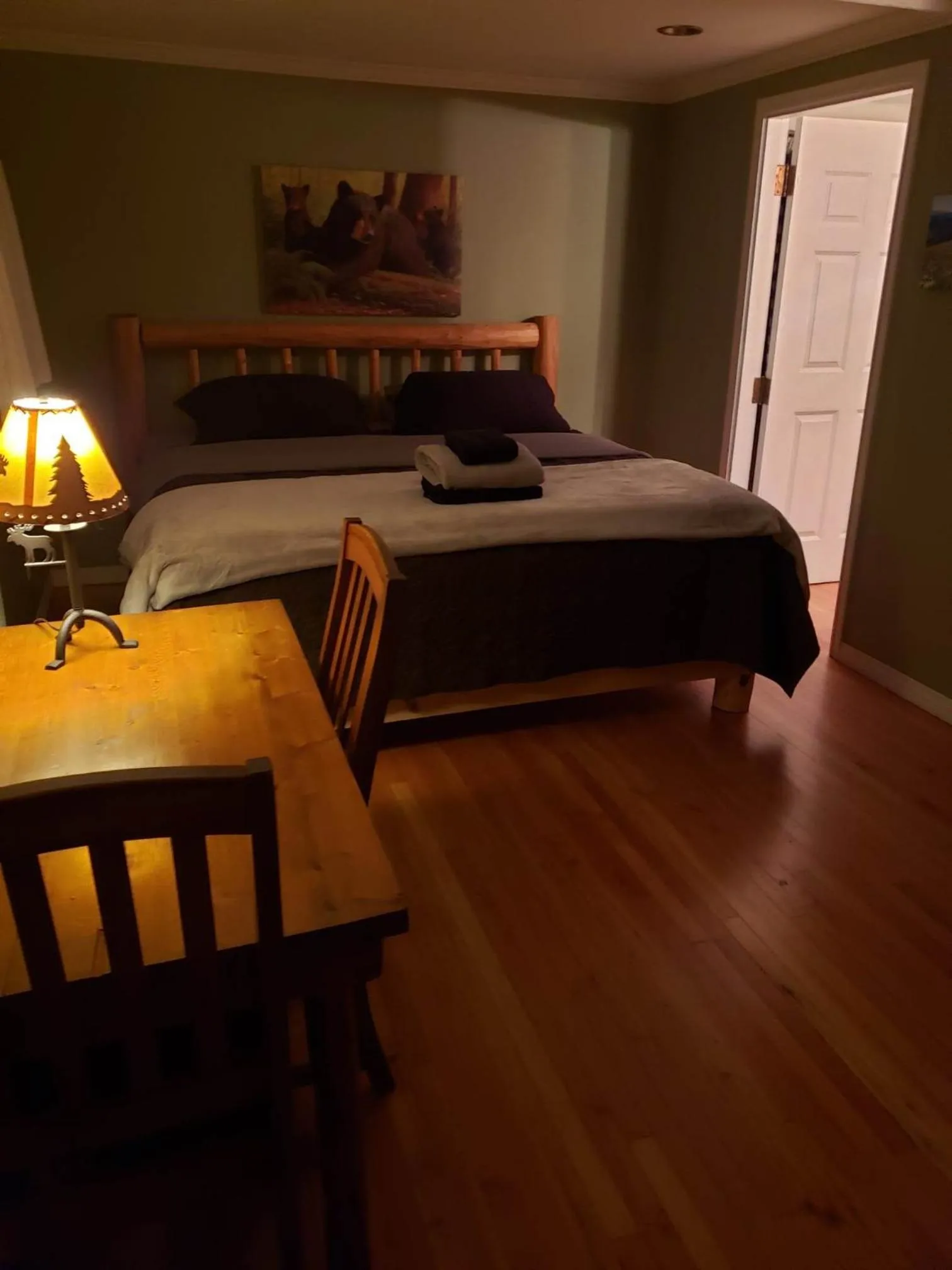 Bed in Riverbend Guest House