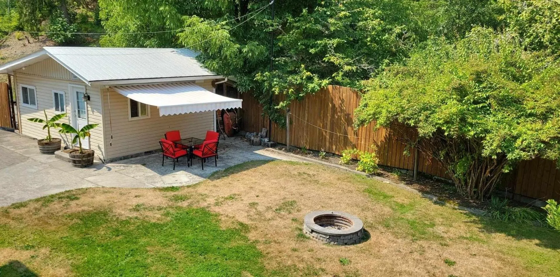 Patio in Riverbend Guest House
