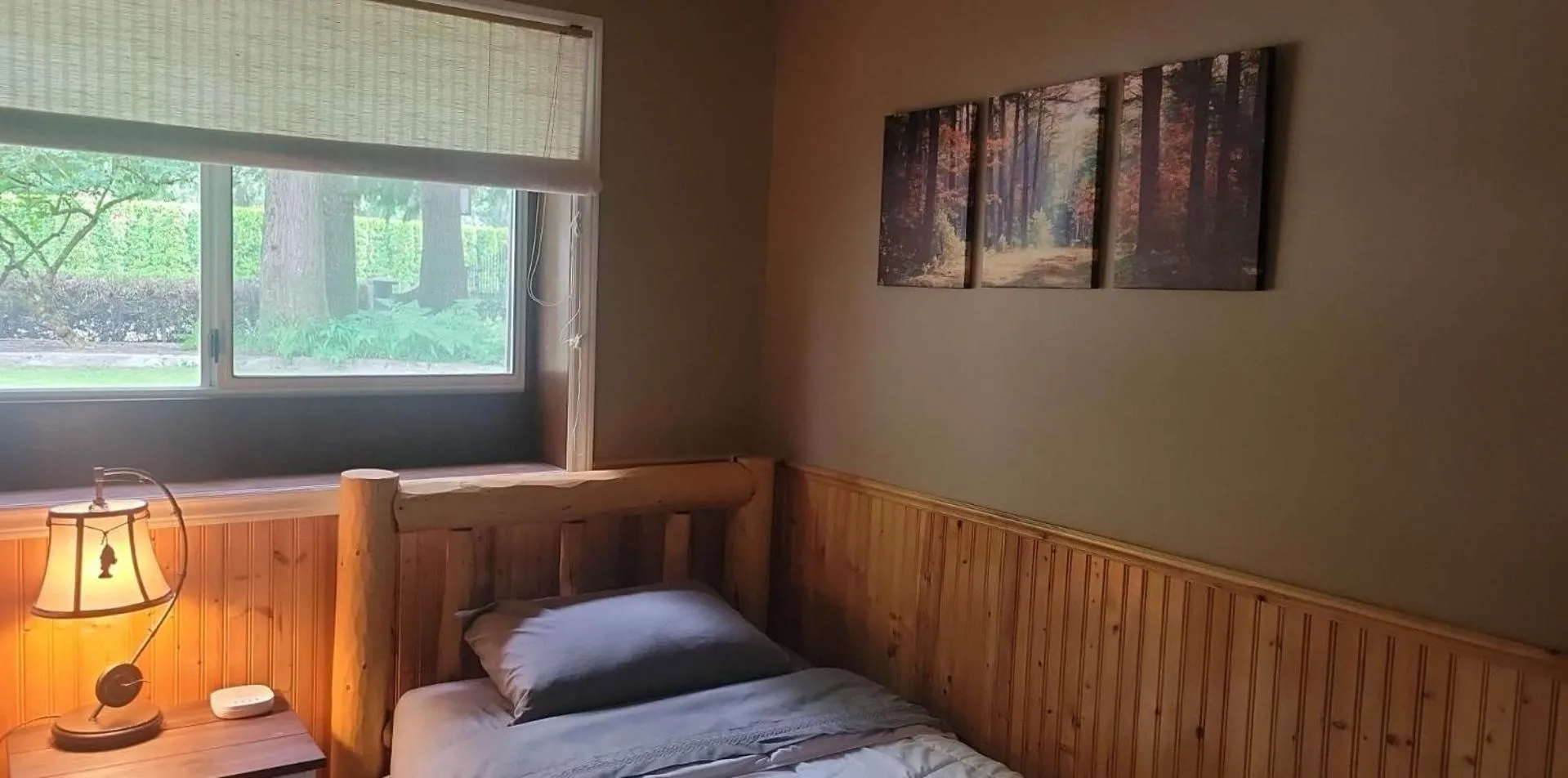 Bed in Riverbend Guest House