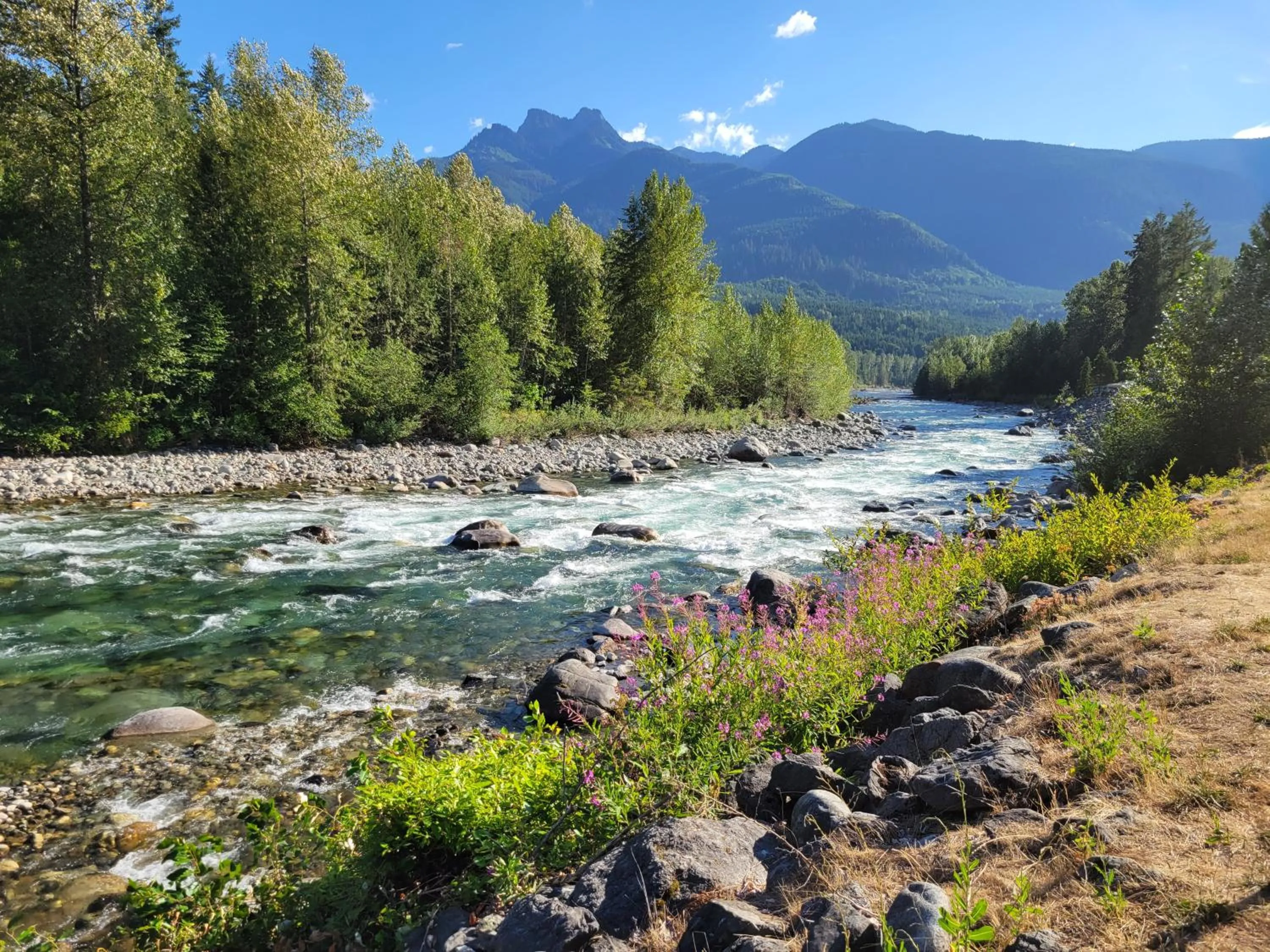 Riverbend Guest House