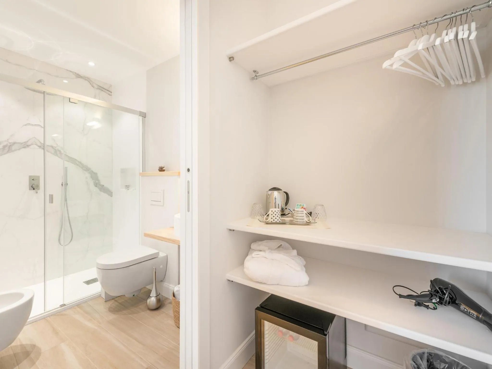 Bathroom in AQUAMADRE Suites