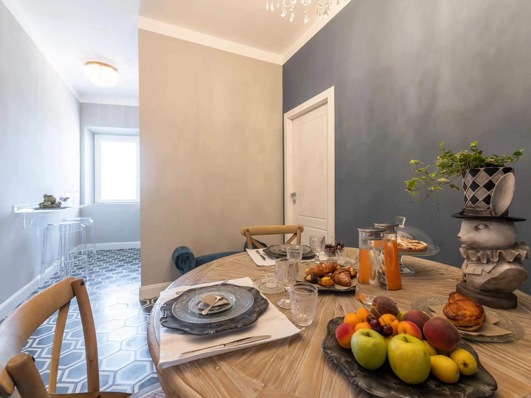 Dining area in AQUAMADRE Suites